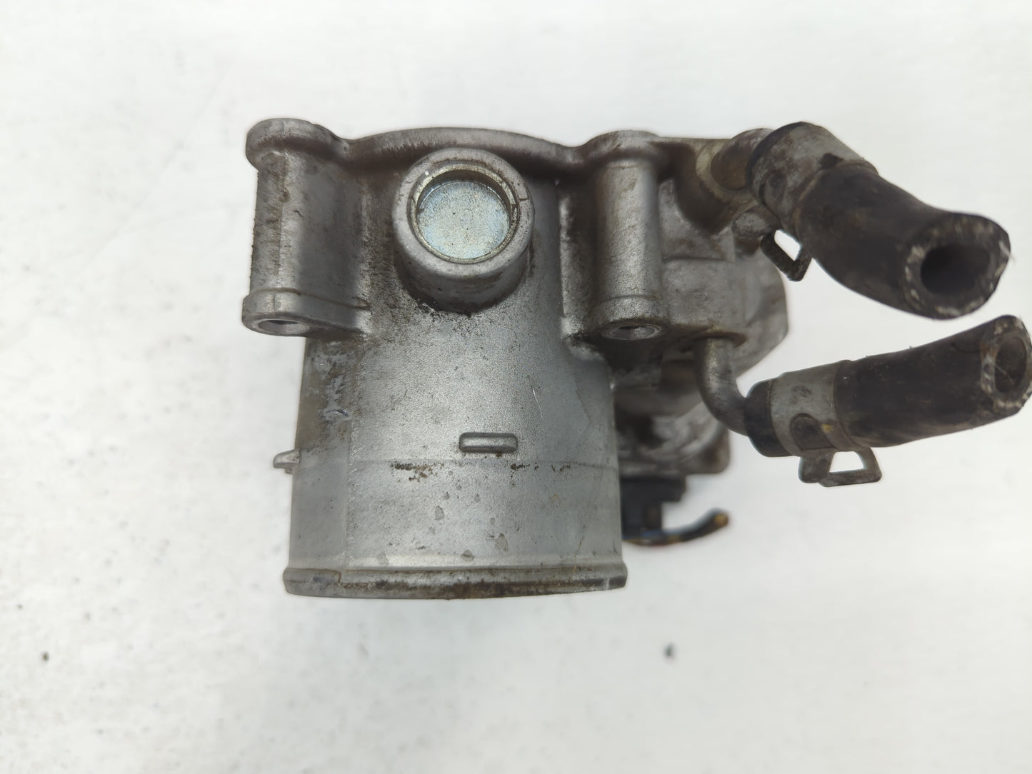 2014-2016 Kia Forte Throttle Body P/N:5532 12S17 35100-2E400 Fits Fits 2012 2013 2014 2015 2016 2018 2019 2020 2021 OEM Used