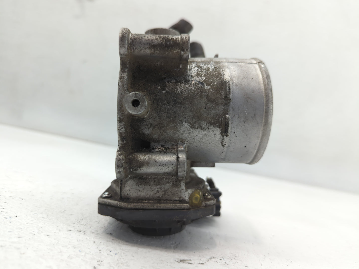 2014-2016 Kia Forte Throttle Body P/N:5532 12S17 35100-2E400 Fits Fits 2012 2013 2014 2015 2016 2018 2019 2020 2021 OEM Used