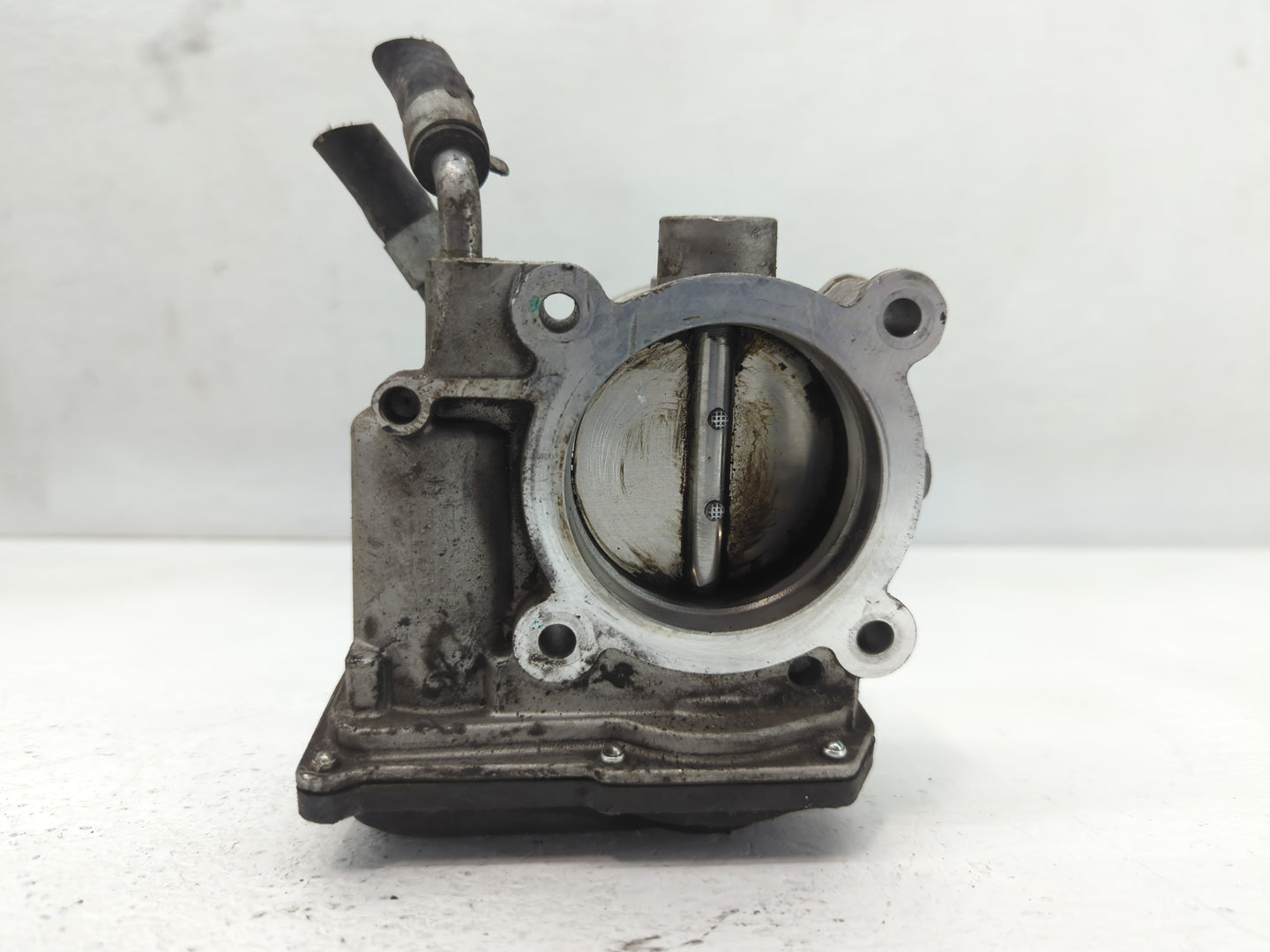 2014-2016 Kia Forte Throttle Body P/N:5532 12S17 35100-2E400 Fits Fits 2012 2013 2014 2015 2016 2018 2019 2020 2021 OEM Used