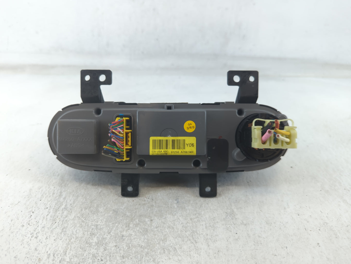 2014-2016 Kia Forte Climate Control Module Temperature AC/Heater Replacement P/N:97250-A7061WK Fits Fits 2014 2015 2016 OEM 