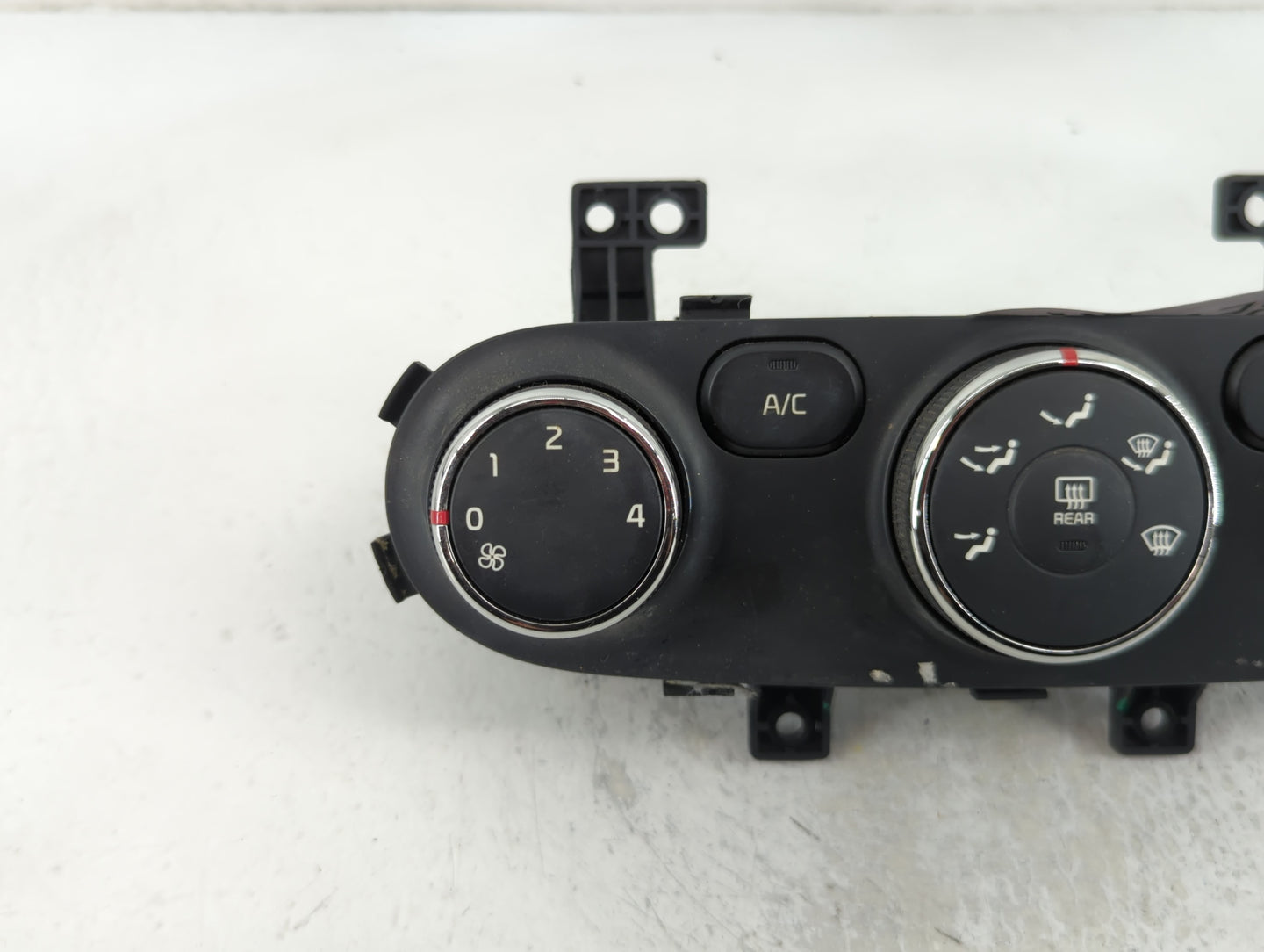 2014-2016 Kia Forte Climate Control Module Temperature AC/Heater Replacement P/N:97250-A7050 Fits Fits 2014 2015 2016 OEM Us
