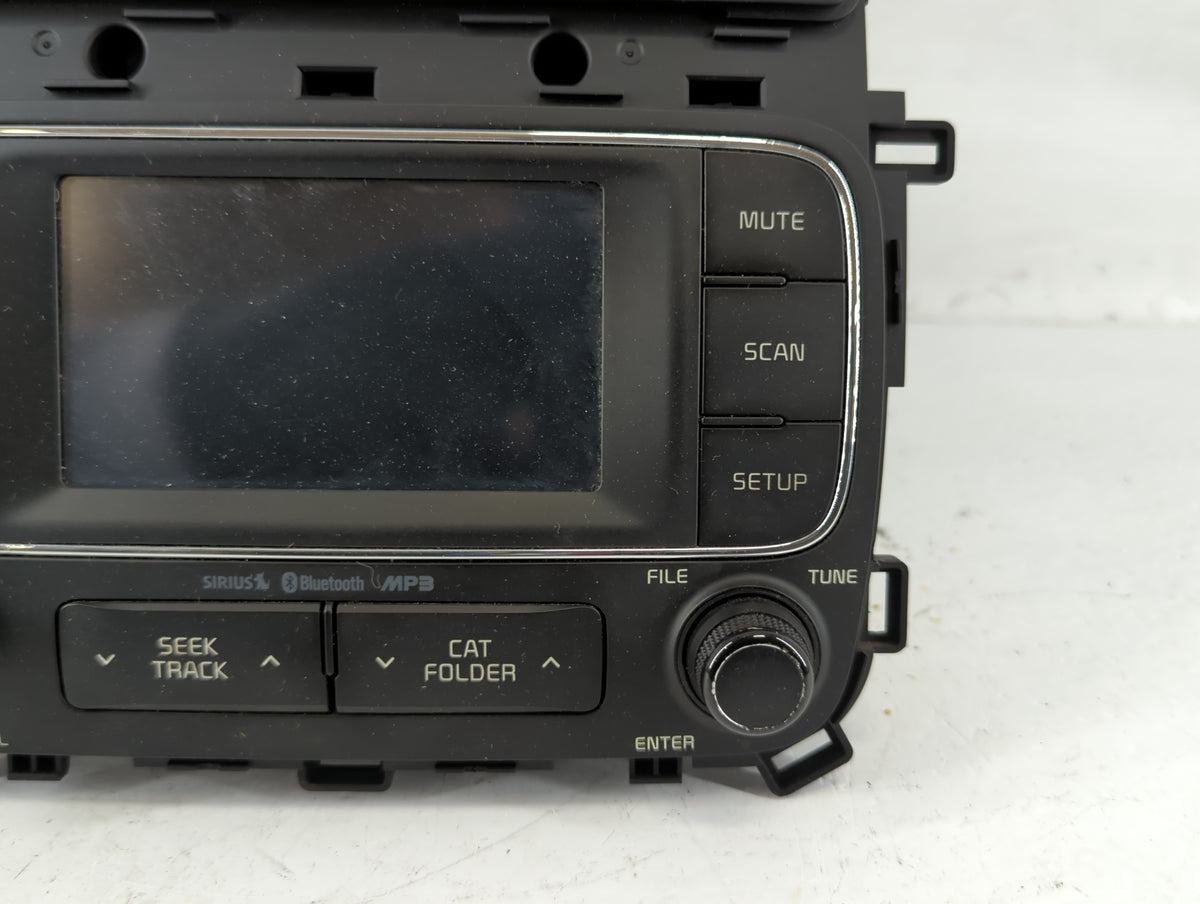 2014-2016 Kia Forte Am Fm Cd Player Radio Receiver 695012 - Oemusedautoparts1.com
