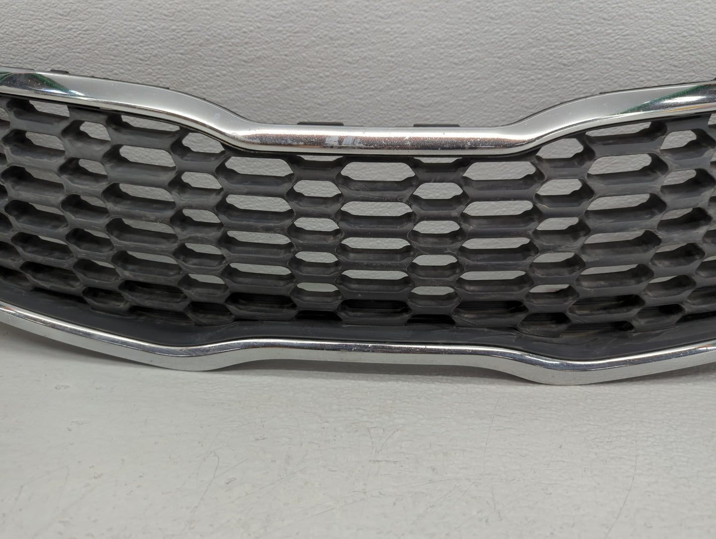 Kia Forte Front Bumper Grille Cover - Oemusedautoparts1.com