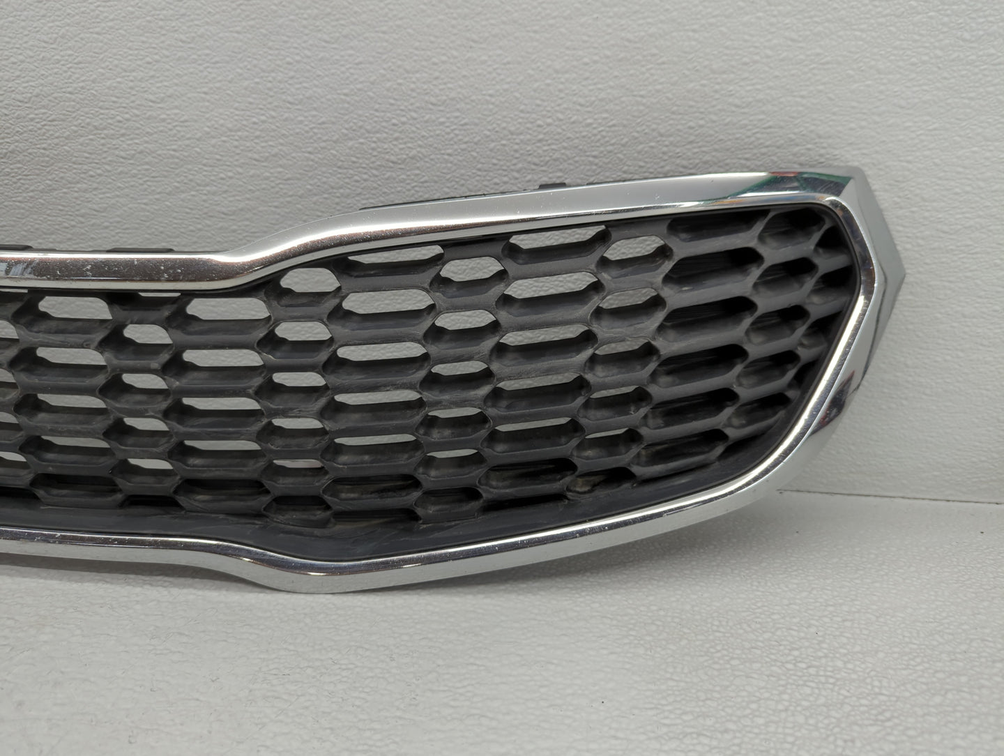 Kia Forte Front Bumper Grille Cover - Oemusedautoparts1.com