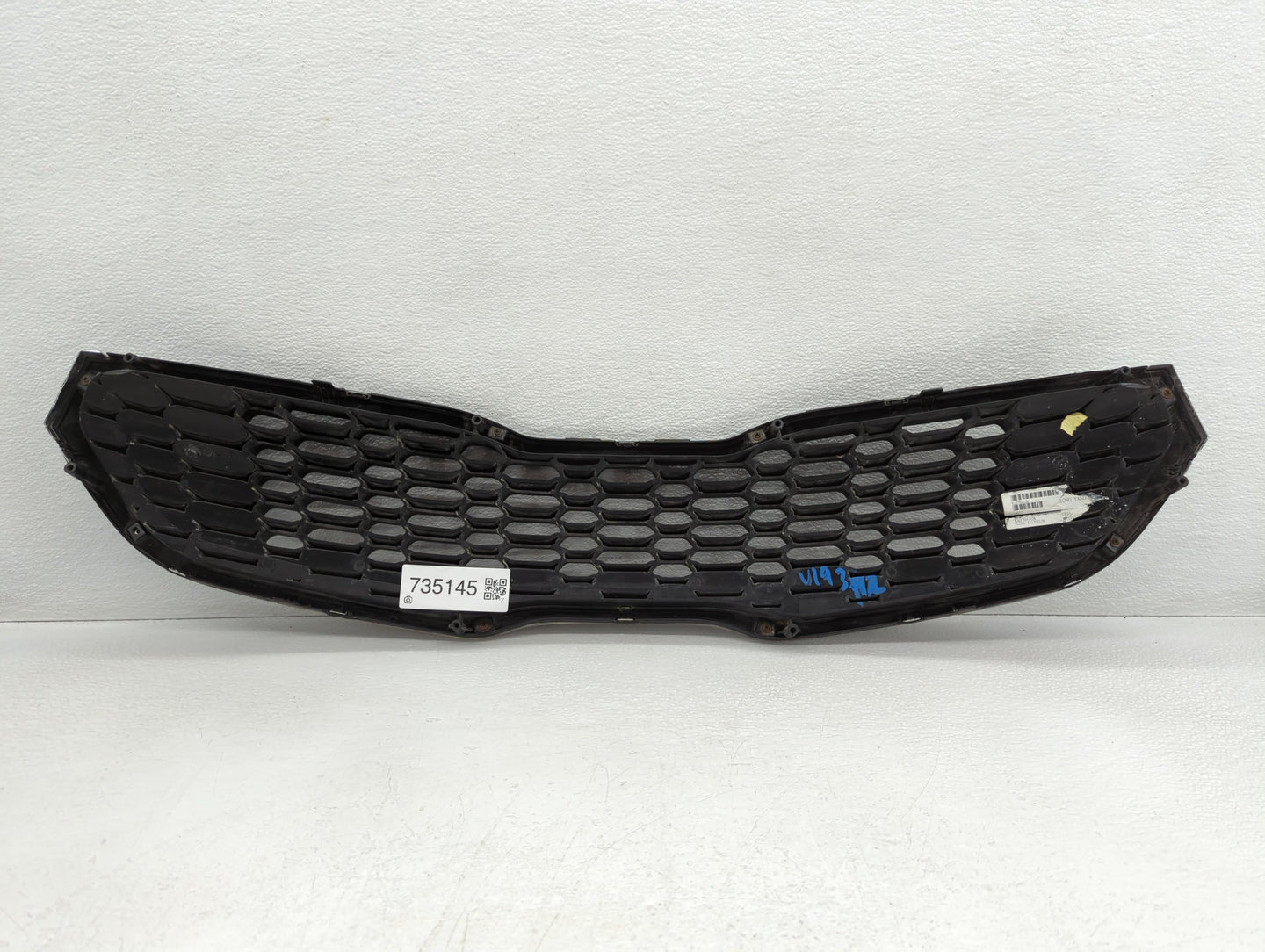 Kia Forte Front Bumper Grille Cover - Oemusedautoparts1.com