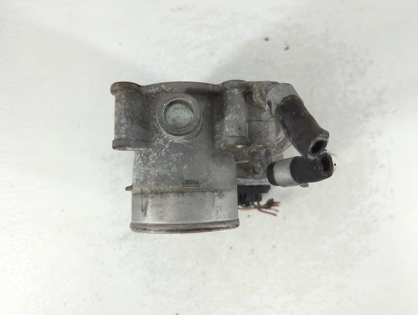 2014-2016 Kia Forte Throttle Body P/N:35100-2E400 Fits Fits 2012 2013 2014 2015 2016 2018 2019 2020 2021 OEM Used Auto Parts