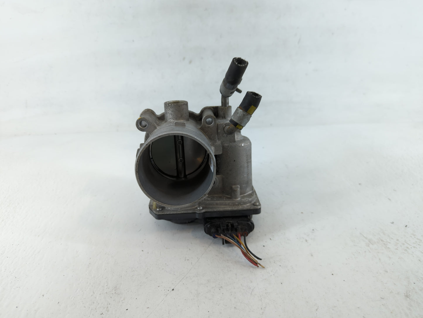 2014-2016 Kia Forte Throttle Body P/N:35100-2E400 Fits Fits 2012 2013 2014 2015 2016 2018 2019 2020 2021 OEM Used Auto Parts