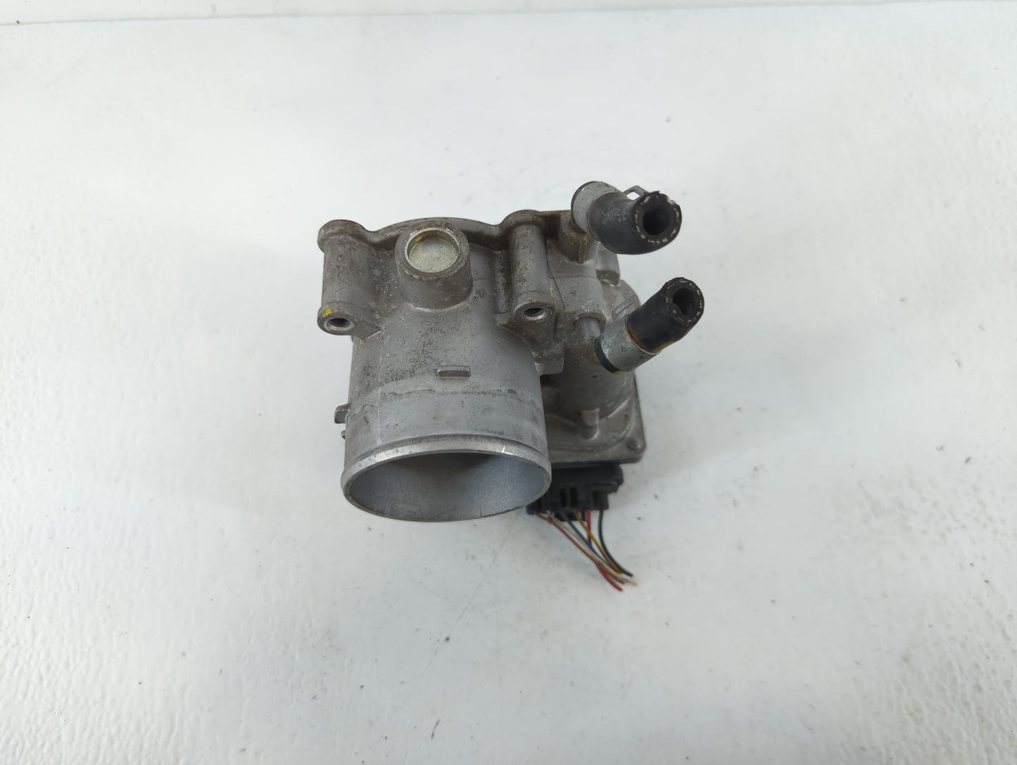 2014-2016 Kia Forte Throttle Body P/N:35100-2E400 Fits Fits 2012 2013 2014 2015 2016 2018 2019 2020 2021 OEM Used Auto Parts