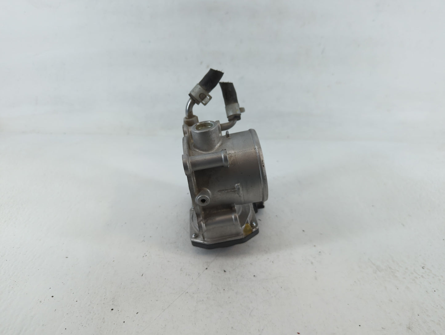 2014-2018 Kia Forte Throttle Body Fits Fits 2011 2012 2013 2014 2015 2016 2017 2018 2019 2020 2021 OEM Used Auto Parts - Oem