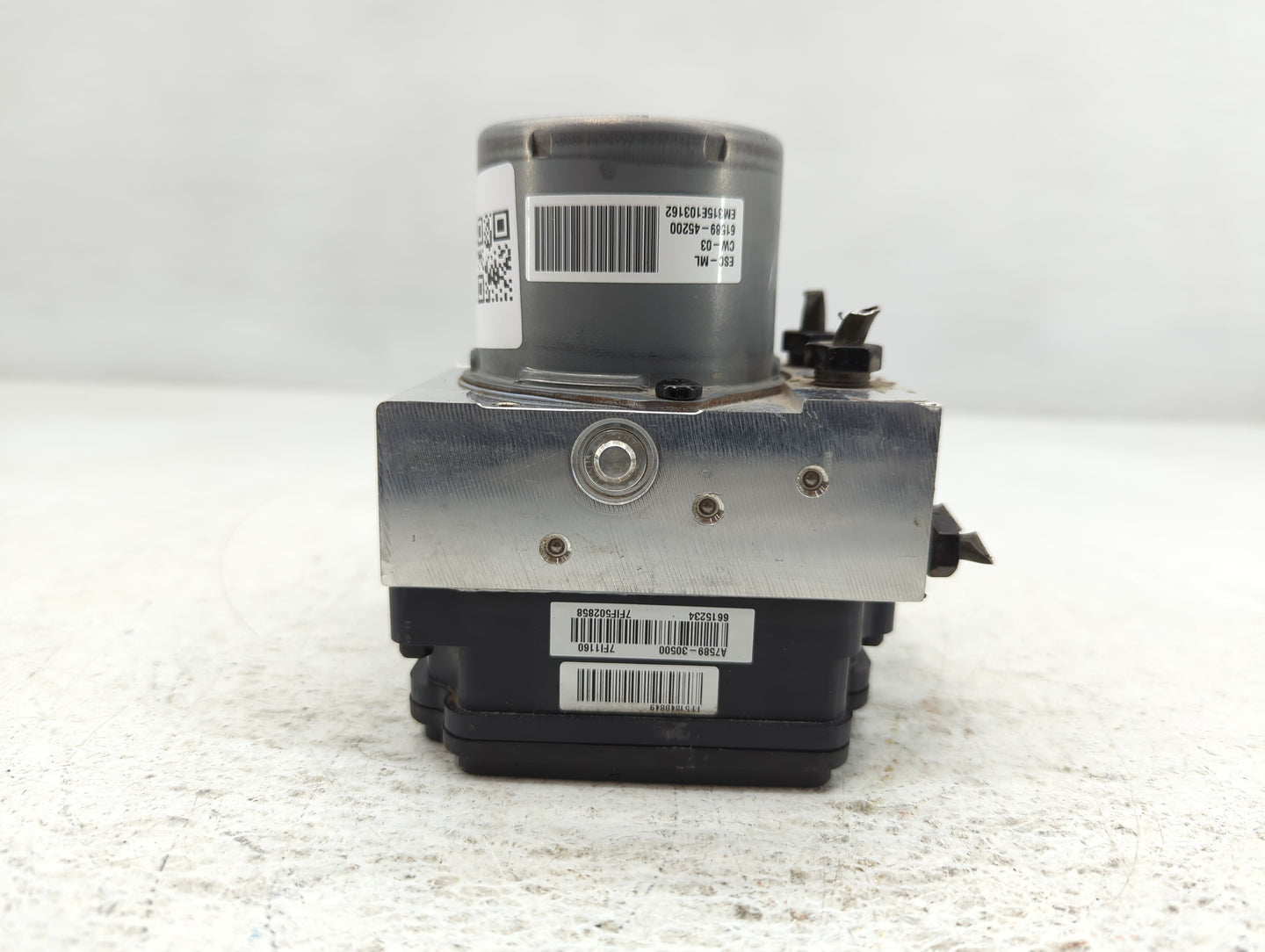 2014-2016 Kia Forte ABS Pump Control Module Replacement P/N:A7589-30500 61589-45200 Fits Fits 2014 2015 2016 OEM Used Auto P