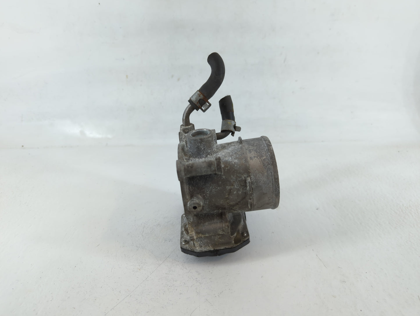2014-2016 Kia Forte Throttle Body P/N:35100-2E400 Fits Fits 2012 2013 2014 2015 2016 2018 2019 2020 2021 OEM Used Auto Parts