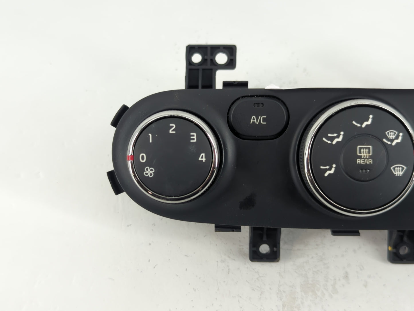 2014-2016 Kia Forte Climate Control Module Temperature AC/Heater Replacement P/N:97250-A7052WK Fits Fits 2014 2015 2016 OEM 
