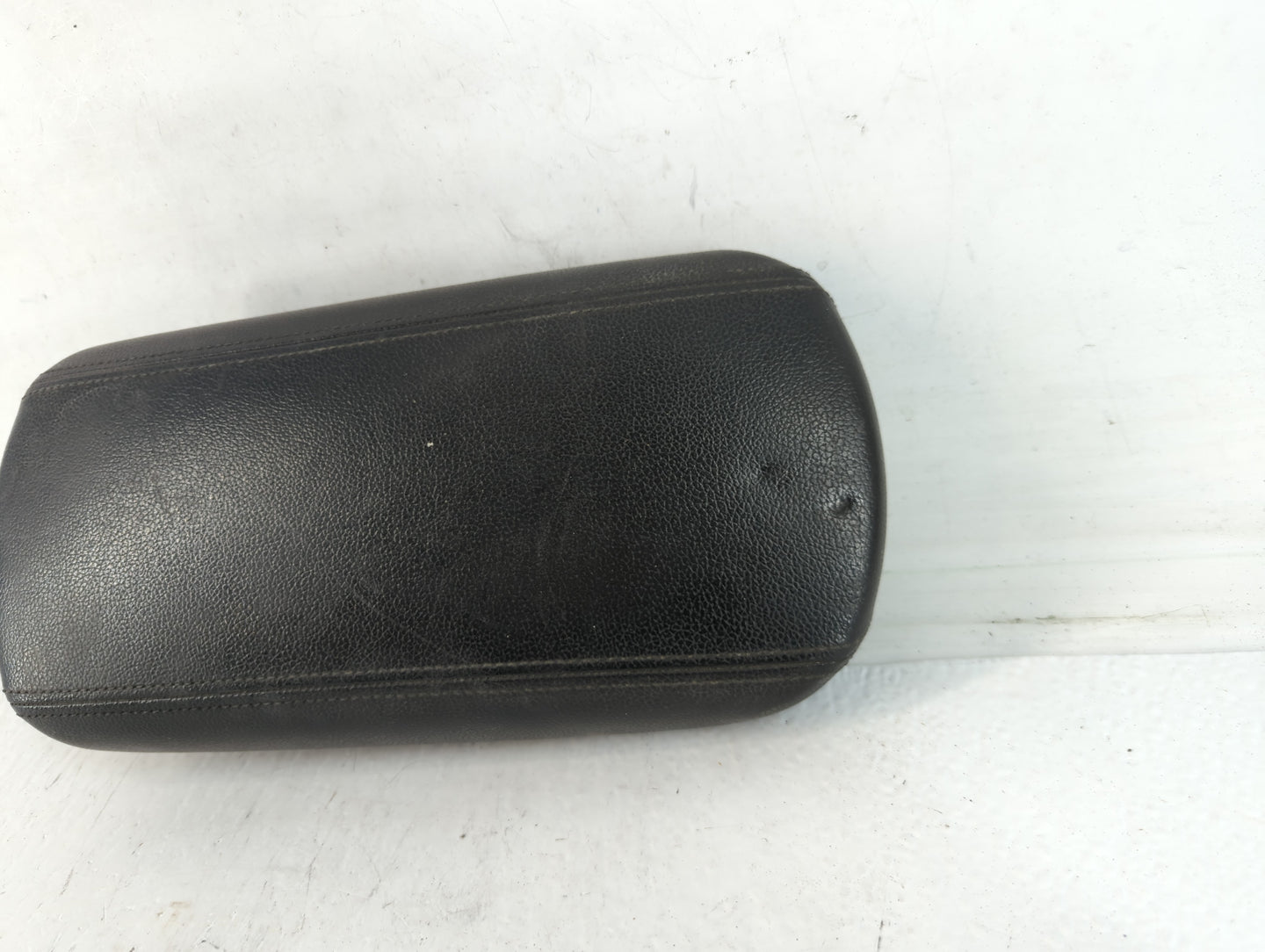 2016 Kia Forte Center Console Armrest Cover Lid Fits OEM Used Auto Parts - Oemusedautoparts1.com