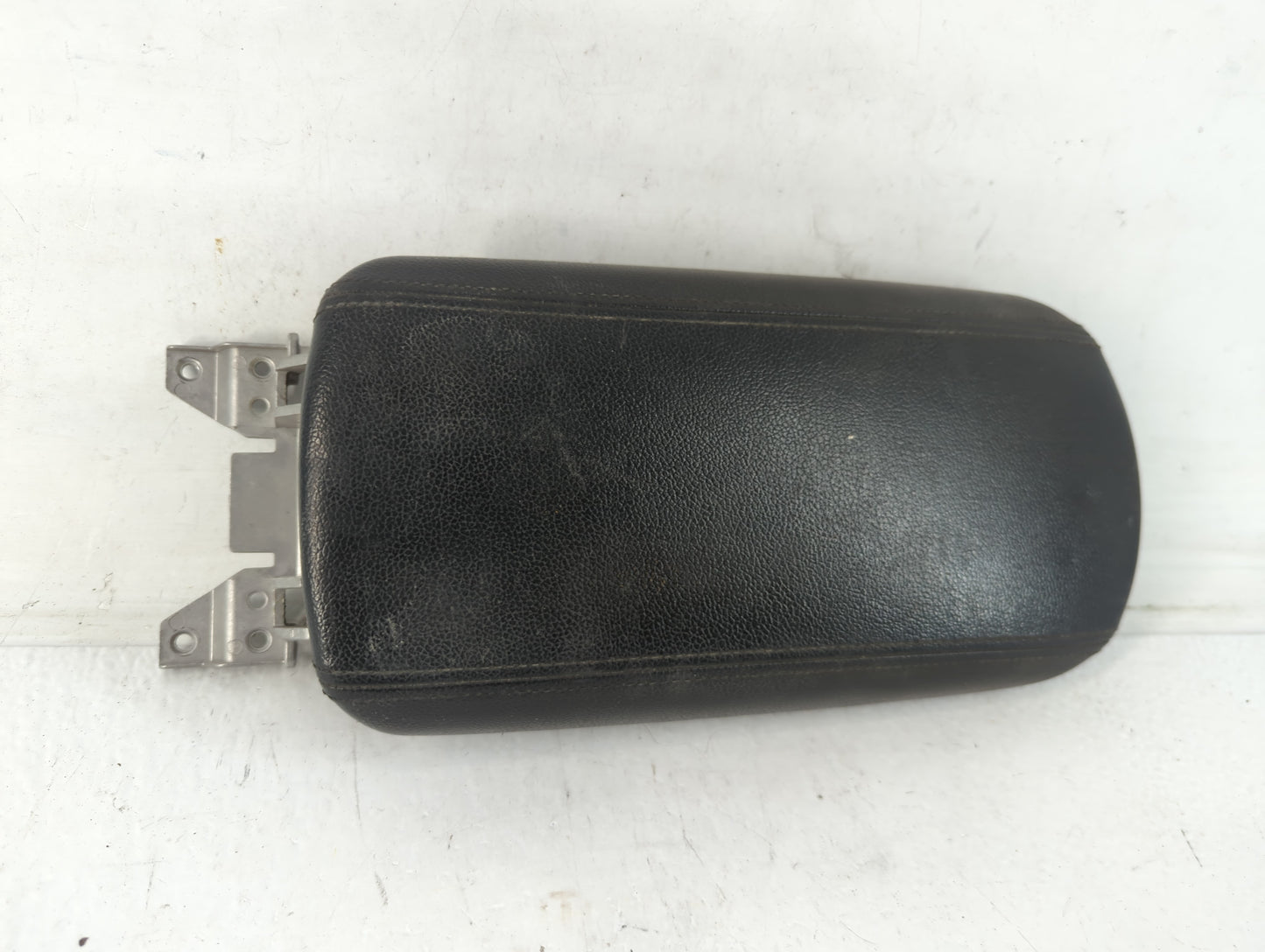 2016 Kia Forte Center Console Armrest Cover Lid Fits OEM Used Auto Parts - Oemusedautoparts1.com