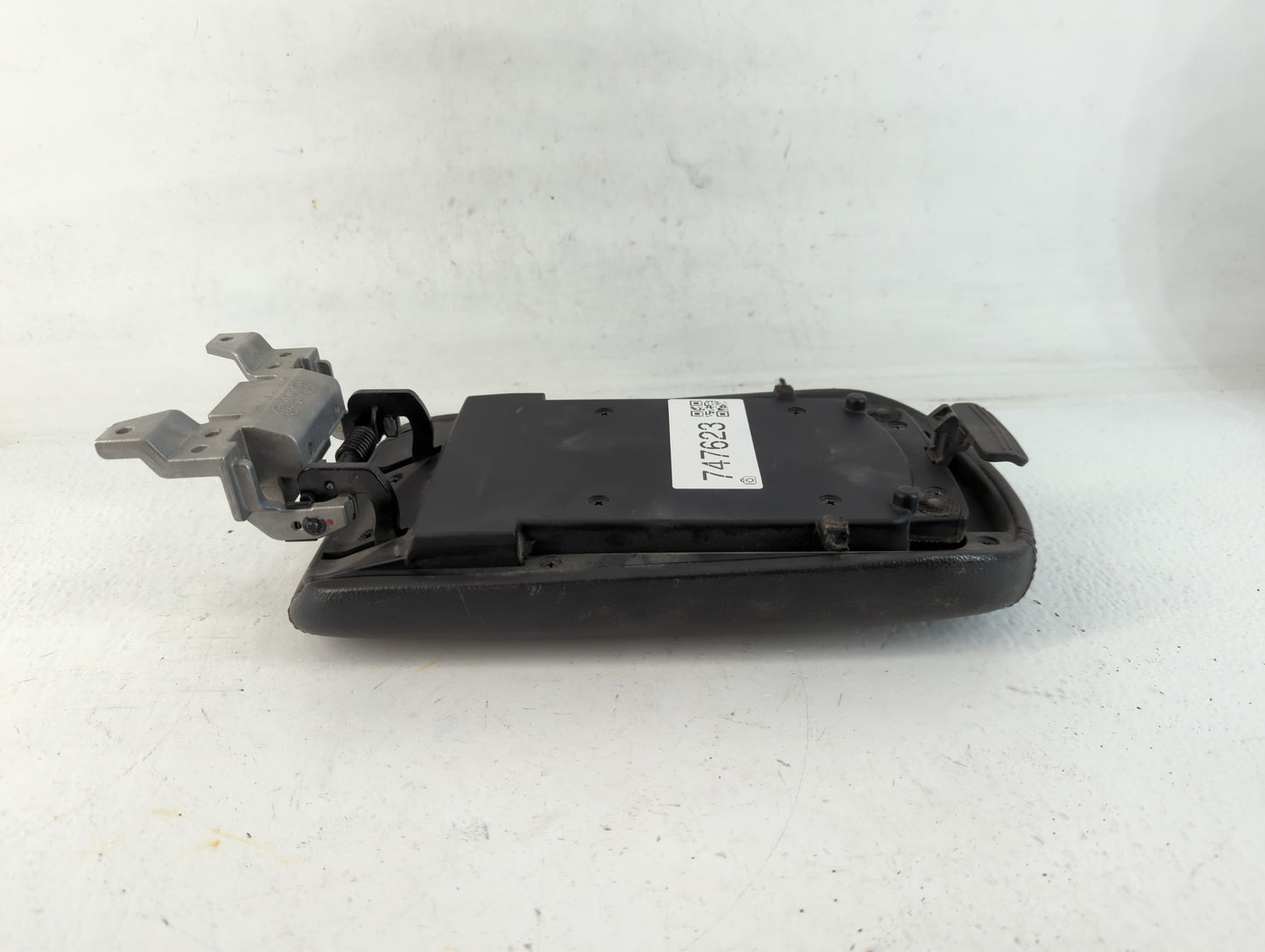 2016 Kia Forte Center Console Armrest Cover Lid Fits OEM Used Auto Parts - Oemusedautoparts1.com