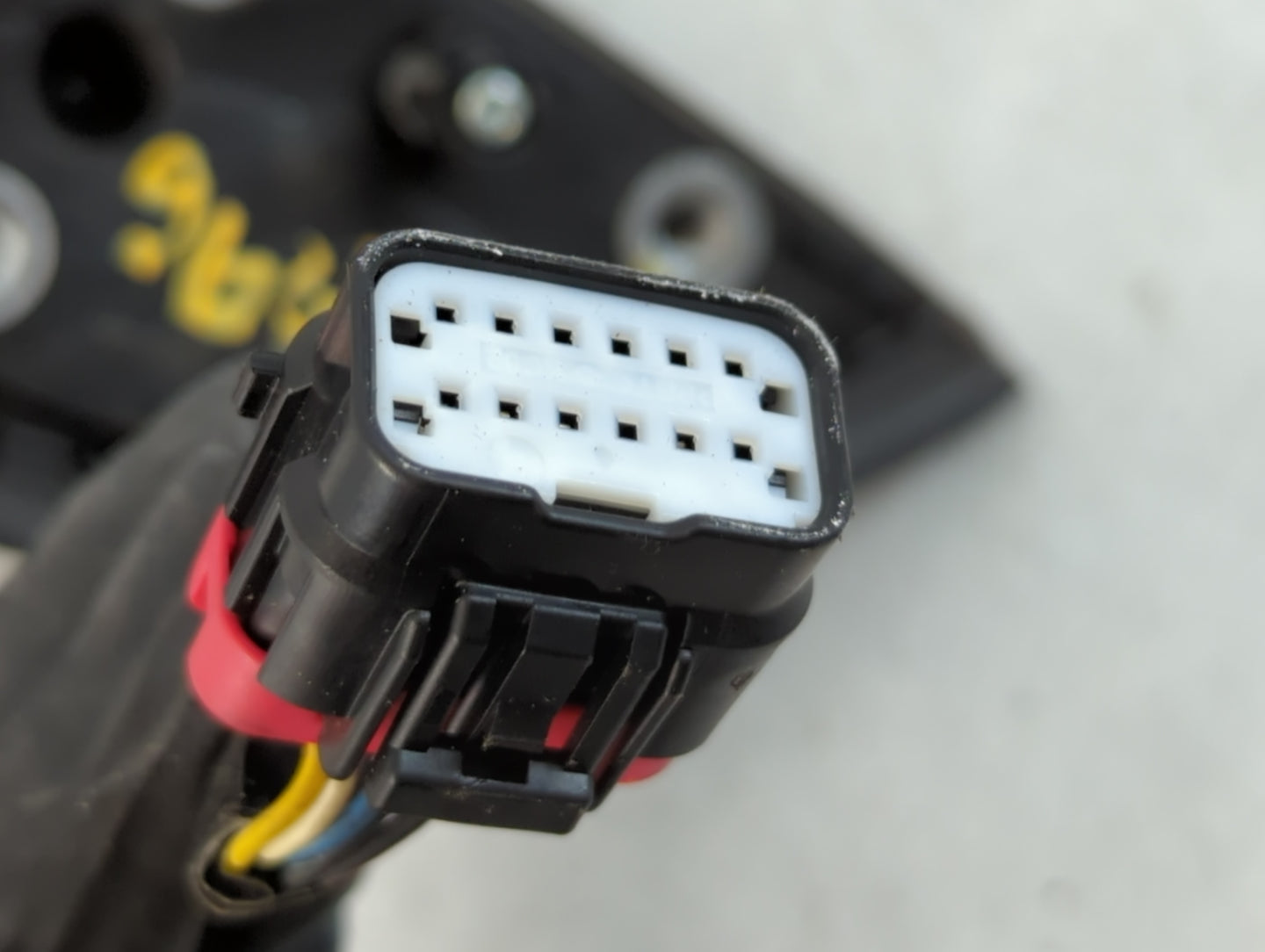 2016-2018 Kia Forte Passenger Side View Mirror - Right Door Mirror OEM Used - Oemusedautoparts1.com