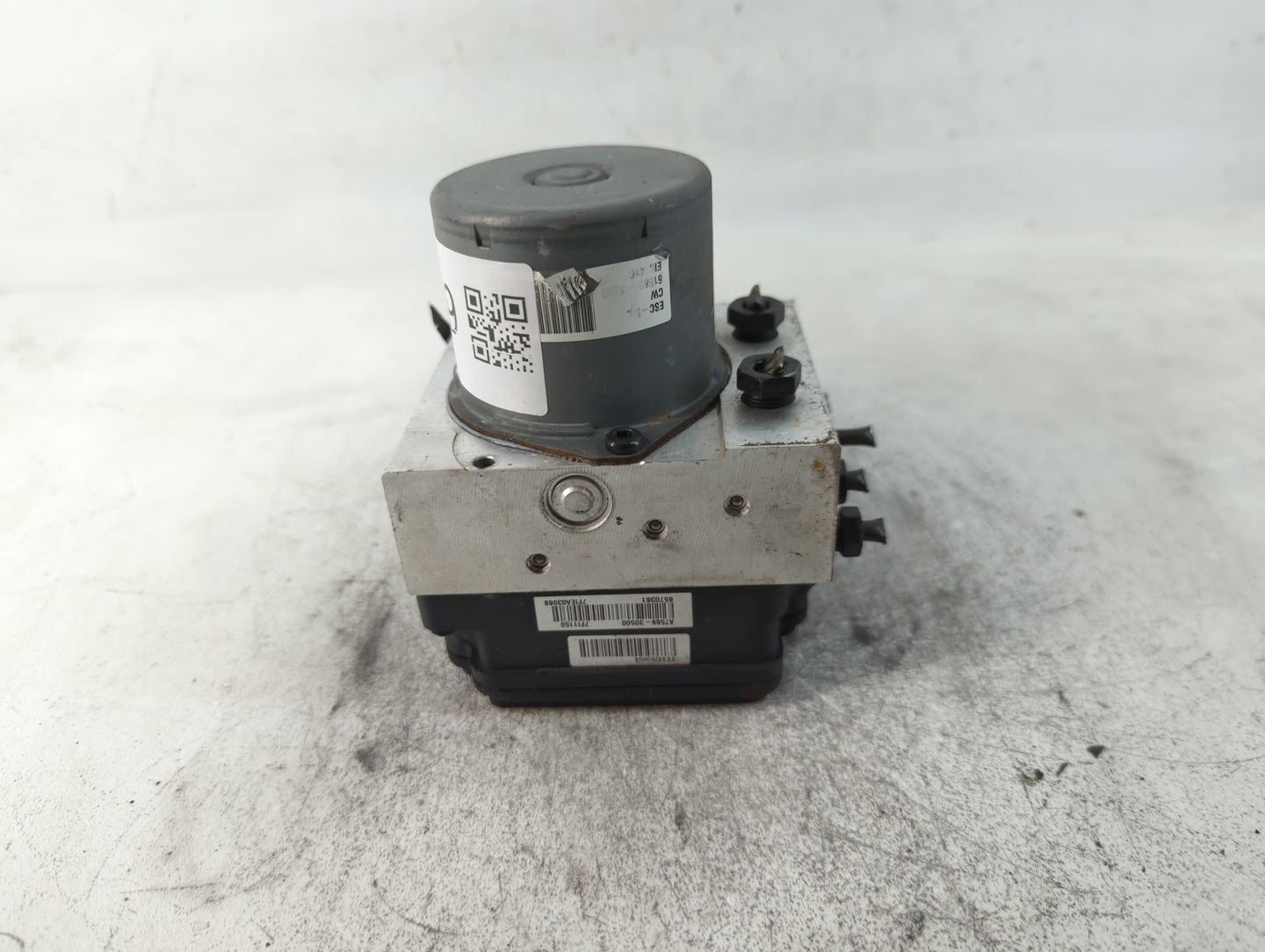 2014-2016 Kia Forte ABS Pump Control Module Replacement P/N:58920-A7200 A7589-20500 Fits Fits 2014 2015 2016 OEM Used Auto P