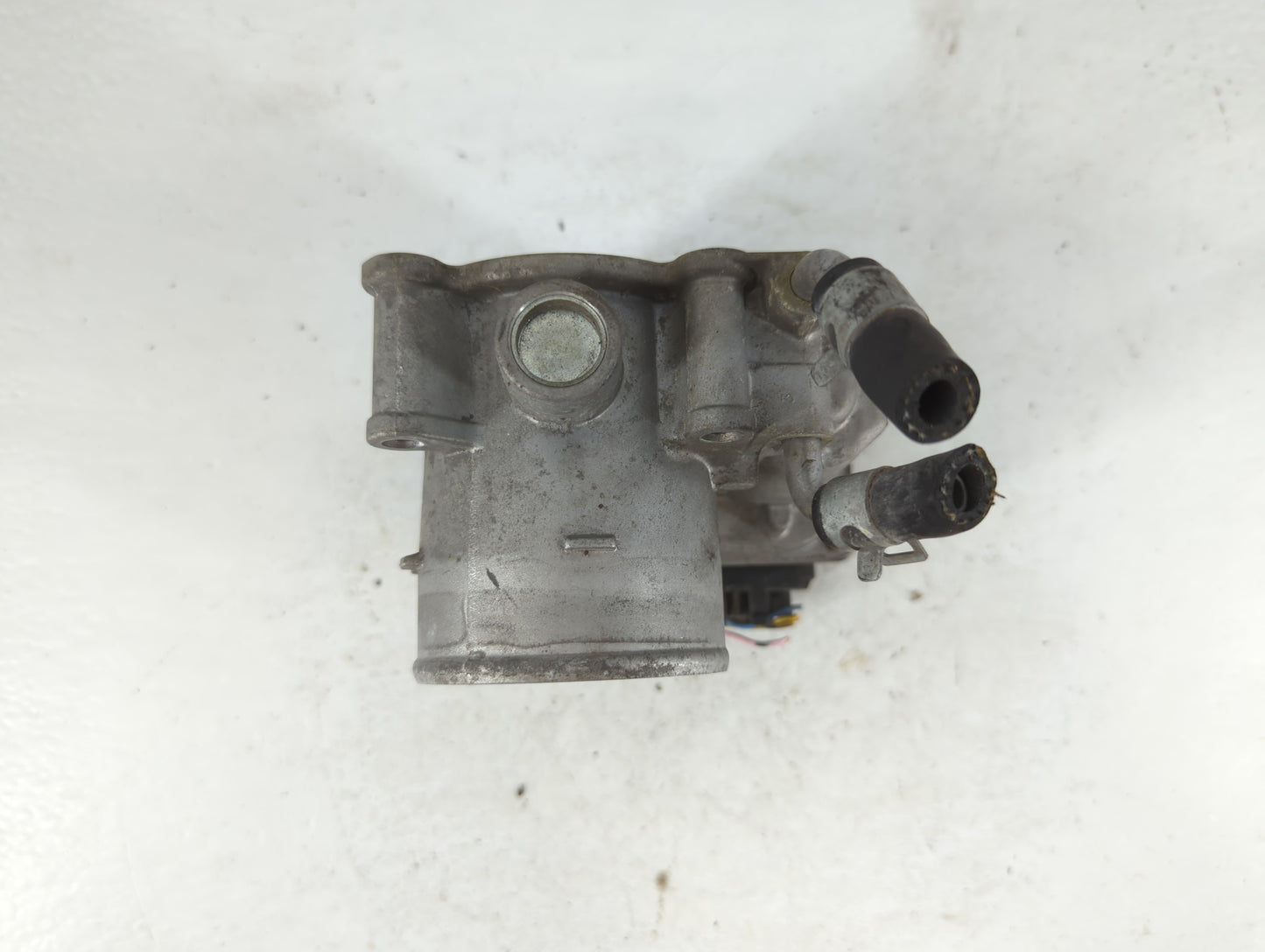 2014-2016 Kia Forte Throttle Body P/N:35100-2E400 Fits Fits 2012 2013 2014 2015 2016 2018 2019 2020 2021 OEM Used Auto Parts