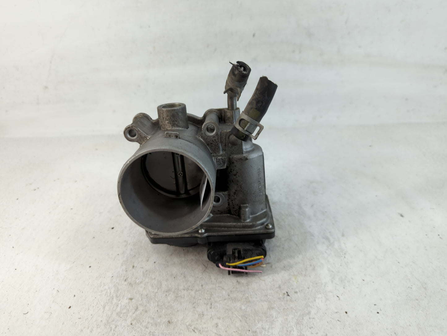 2014-2016 Kia Forte Throttle Body P/N:35100-2E400 Fits Fits 2012 2013 2014 2015 2016 2018 2019 2020 2021 OEM Used Auto Parts