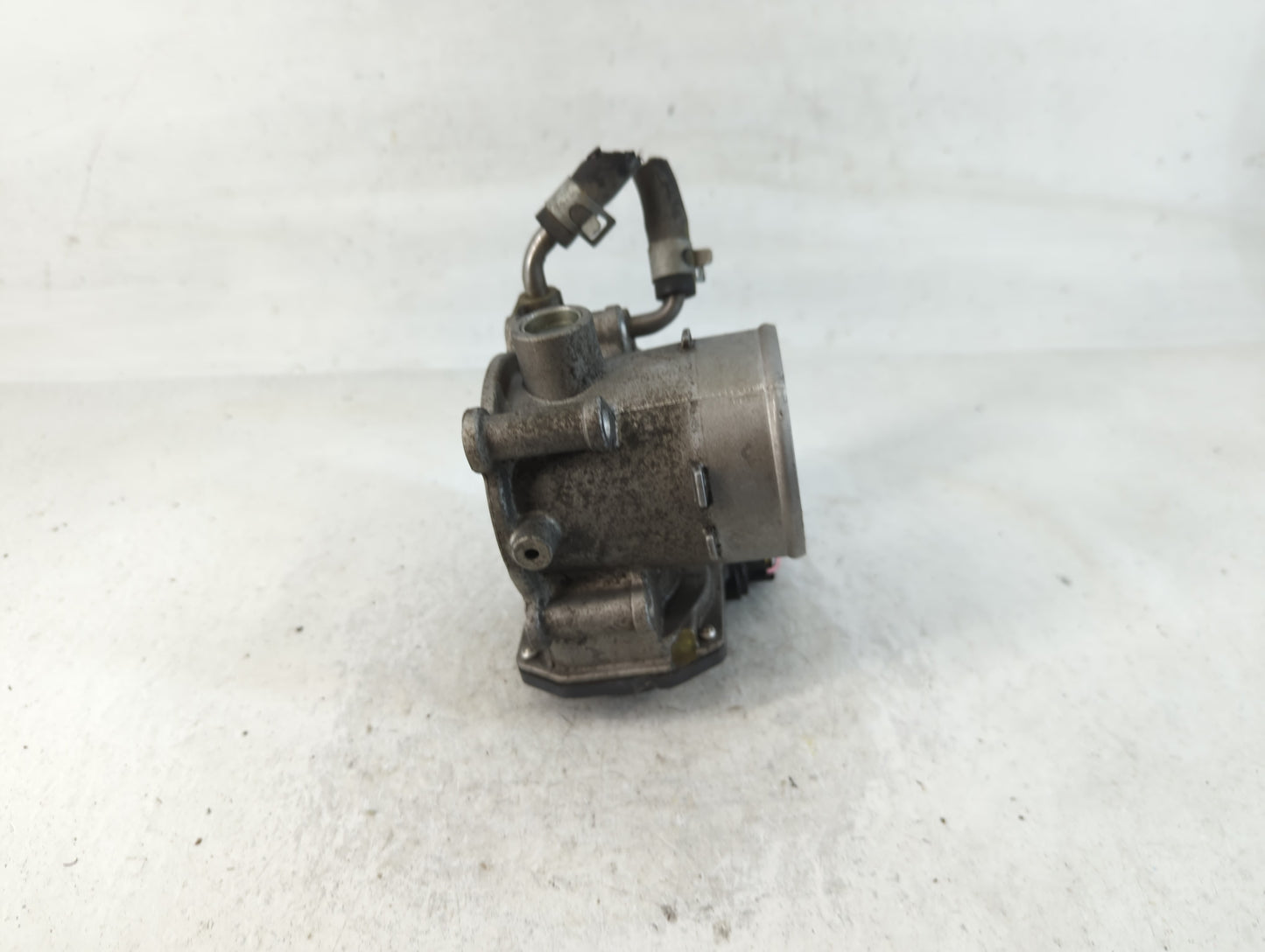 2014-2016 Kia Forte Throttle Body P/N:35100-2E400 Fits Fits 2012 2013 2014 2015 2016 2018 2019 2020 2021 OEM Used Auto Parts