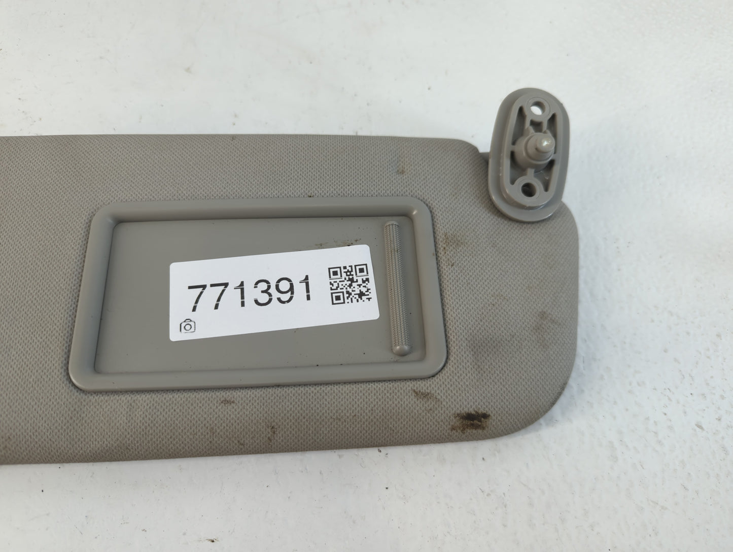 2014-2016 Kia Forte Sun Visor Shade Replacement Passenger Right Mirror Fits Fits 2014 2015 2016 OEM Used Auto Parts - Oemuse