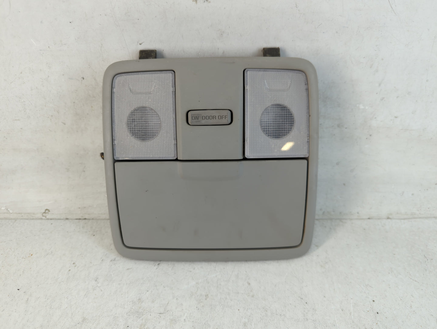 2014-2018 Kia Forte Overhead Roof Console 798410 - Oemusedautoparts1.com
