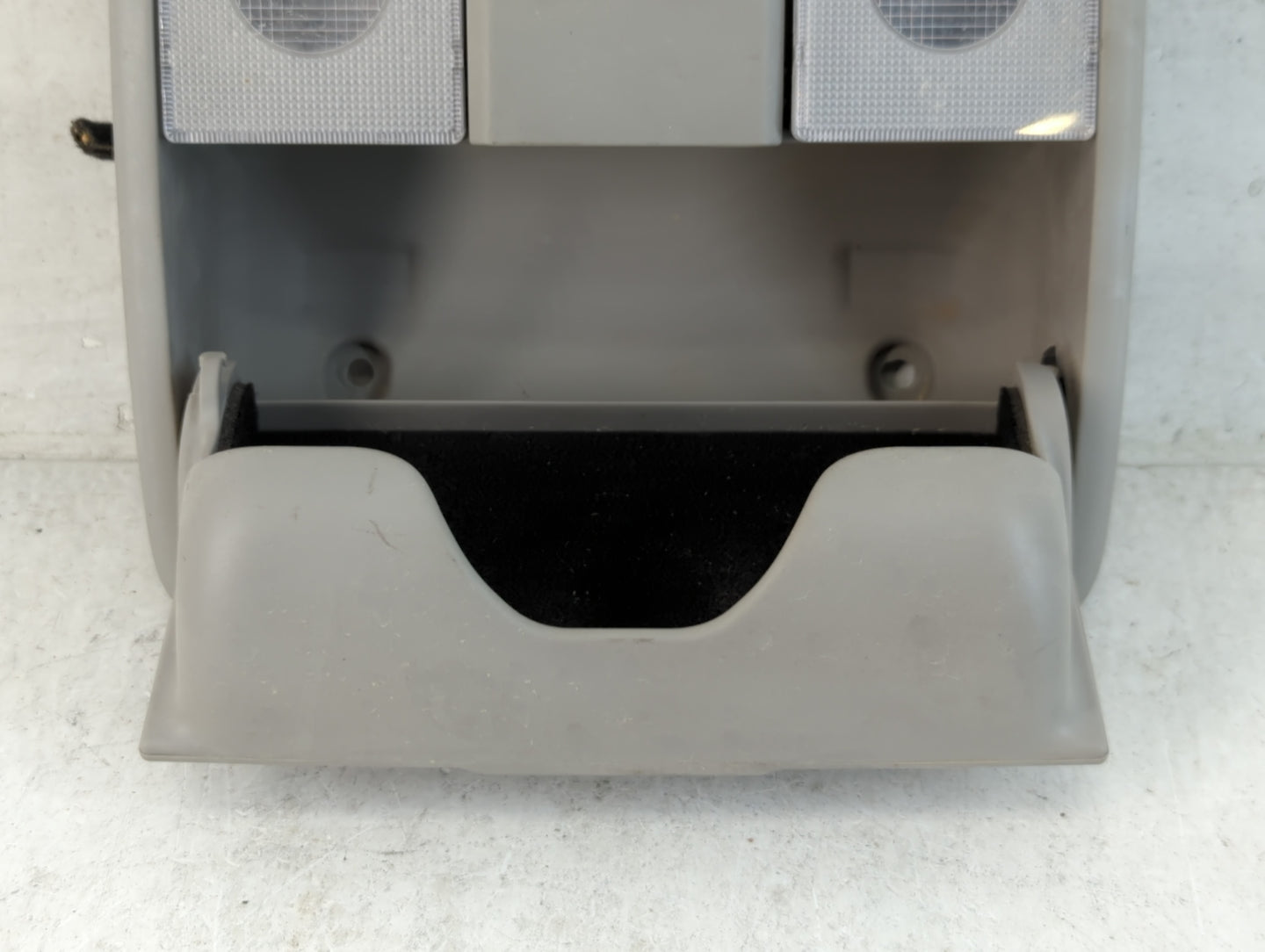 2014-2018 Kia Forte Overhead Roof Console 798410 - Oemusedautoparts1.com
