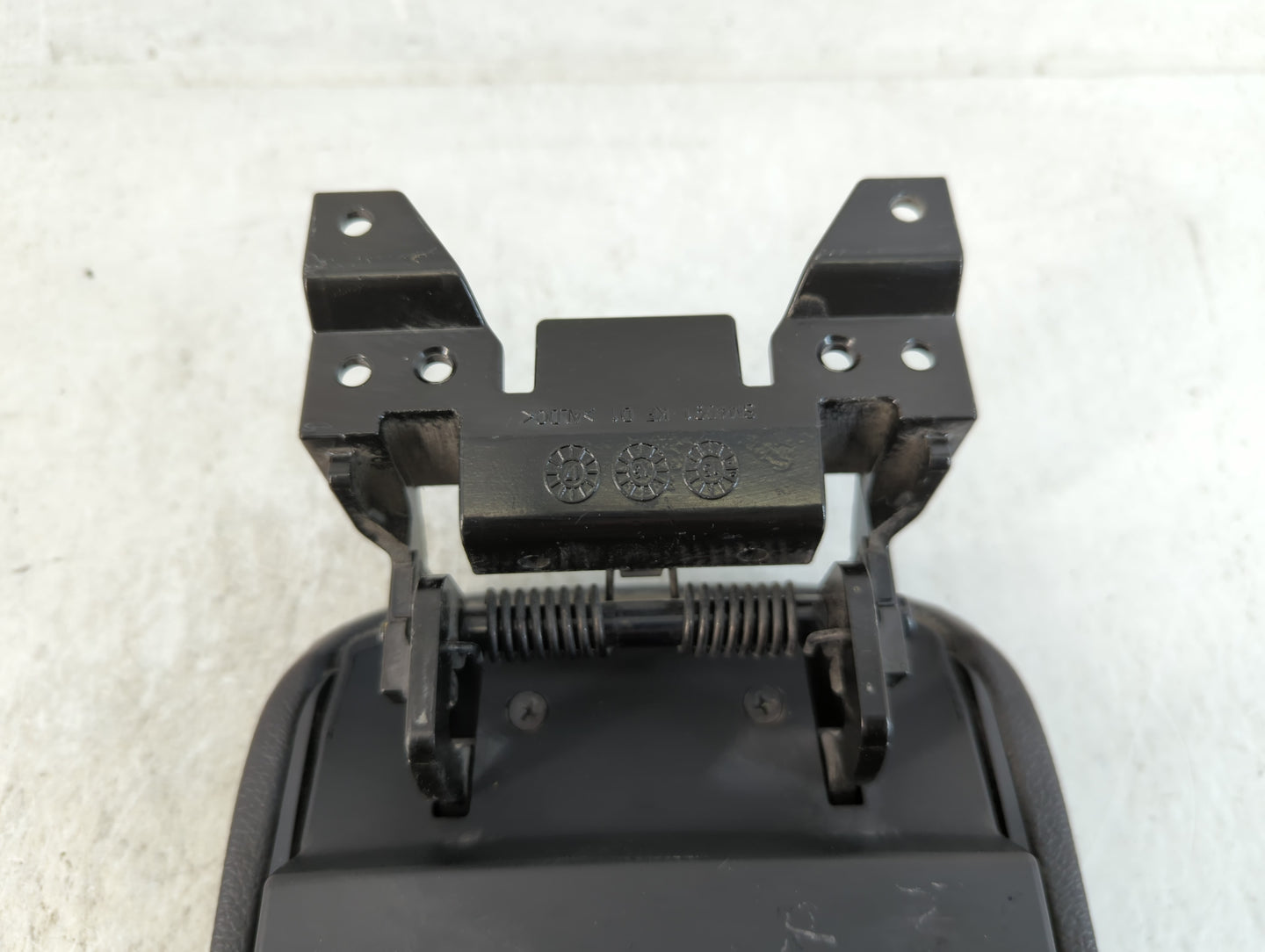 2016 Kia Forte Center Console Armrest Cover Lid Fits OEM Used Auto Parts - Oemusedautoparts1.com