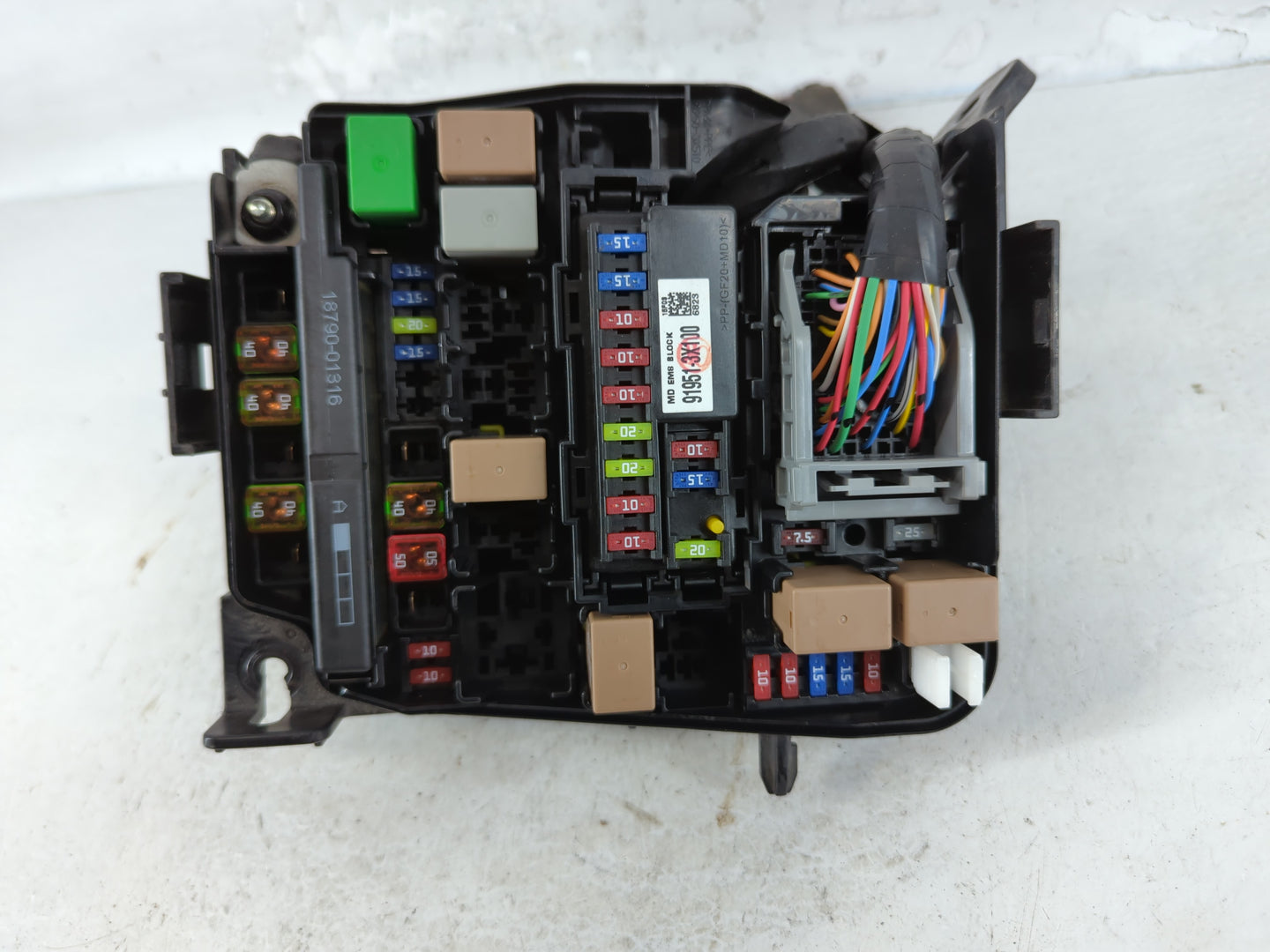 2014-2016 Kia Forte Fusebox Fuse Box Panel Relay Module P/N:91204 A7632 Fits Fits 2014 2015 2016 OEM Used Auto Parts - Oemus