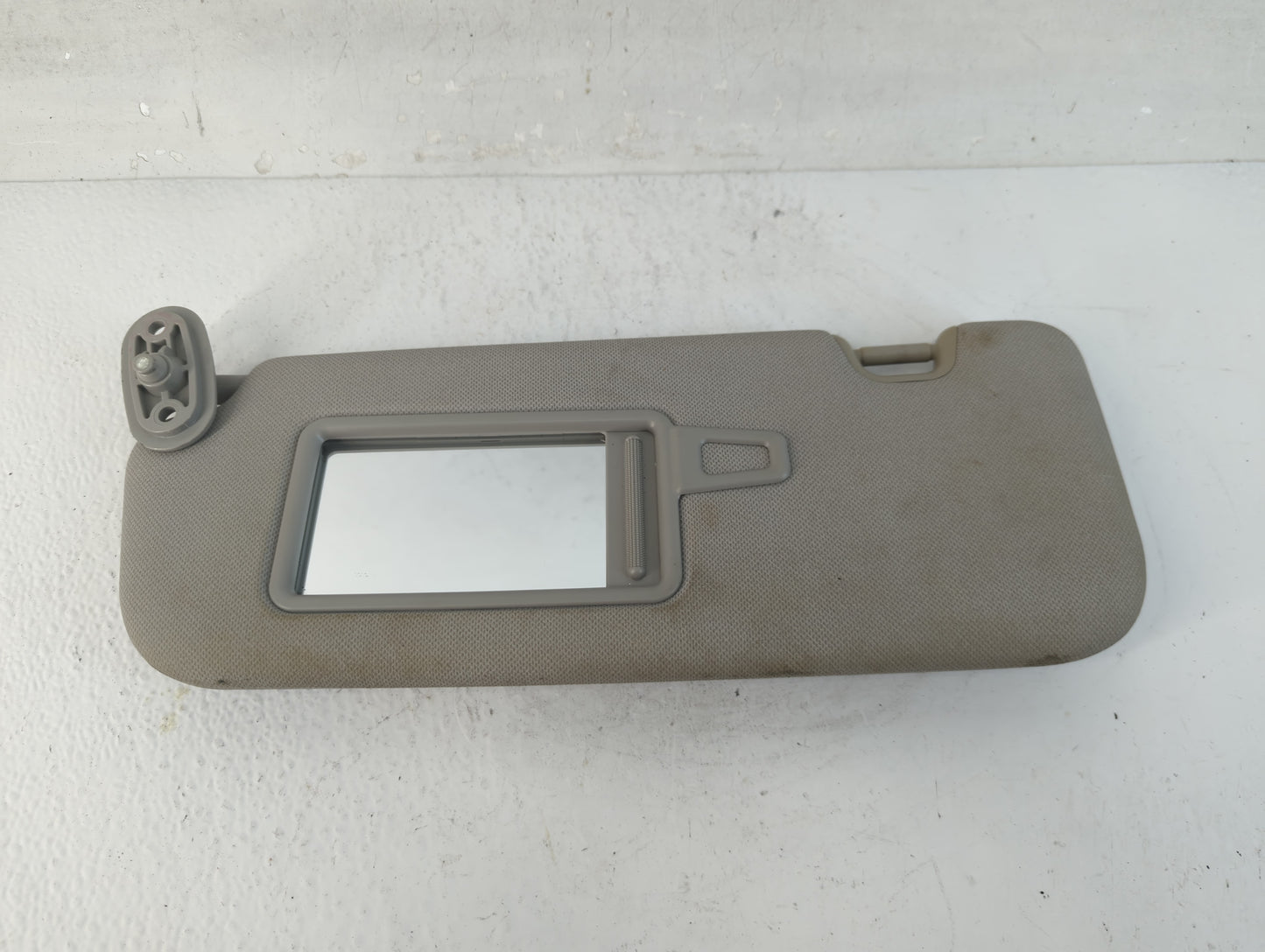 2014-2016 Kia Forte Sun Visor Shade Replacement Passenger Right Mirror Fits Fits 2014 2015 2016 OEM Used Auto Parts - Oemuse