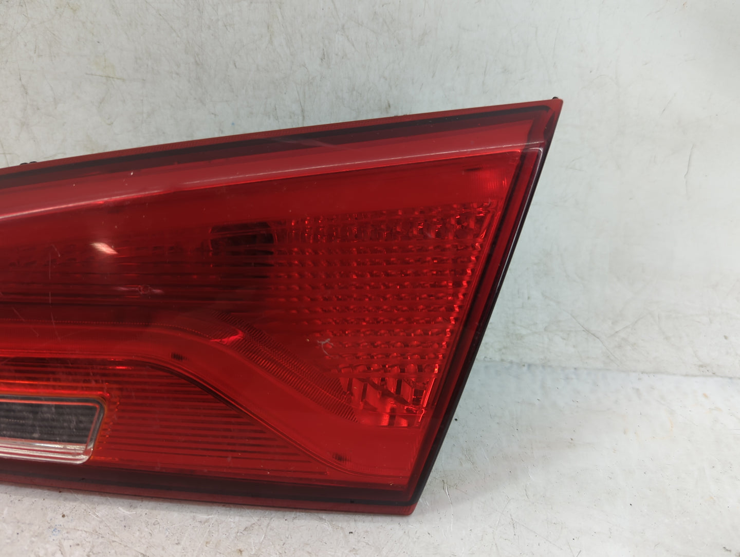 Kia Forte Passenger Right Side Deck Lid Mounted Tail Light - Oemusedautoparts1.com