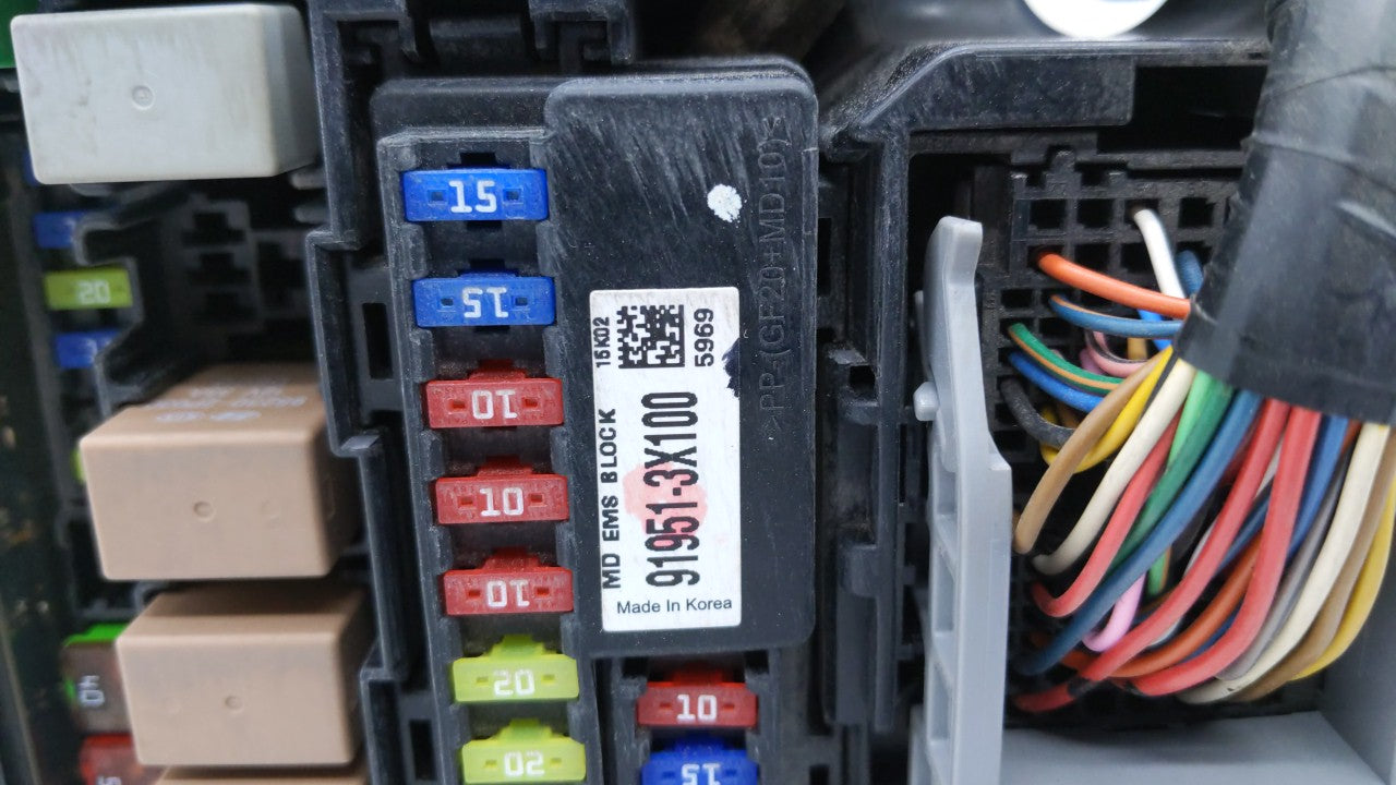 2014-2016 Kia Forte Koup Fusebox Fuse Box Panel Relay Module P/N:91213-A7073 Fits Fits 2014 2015 2016 OEM Used Auto Parts - 