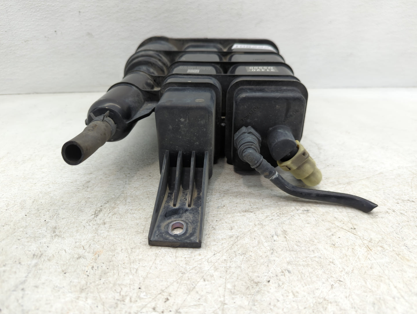 2016 Kia Optima Fuel Vapor Charcoal Canister 1082224 - Oemusedautoparts1.com