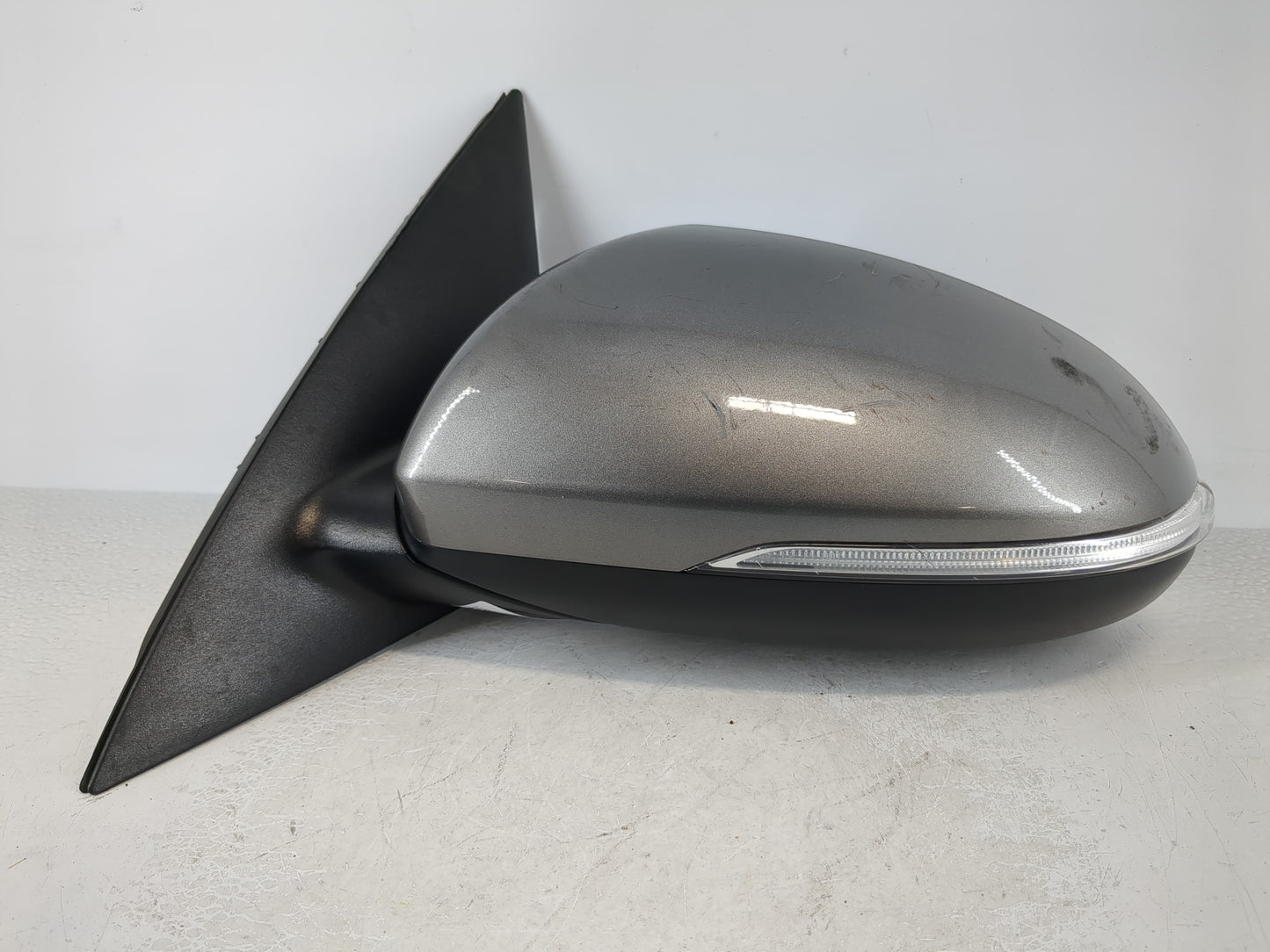 2016-2018 Kia Optima Driver Side View Mirror - Left Door Mirror OEM Used - Oemusedautoparts1.com