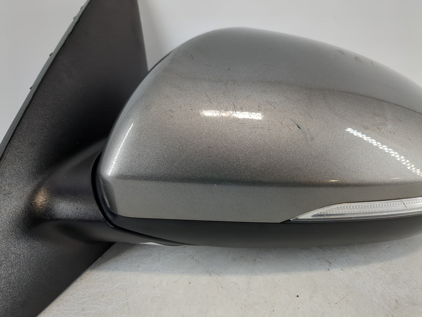 2016-2018 Kia Optima Driver Side View Mirror - Left Door Mirror OEM Used - Oemusedautoparts1.com