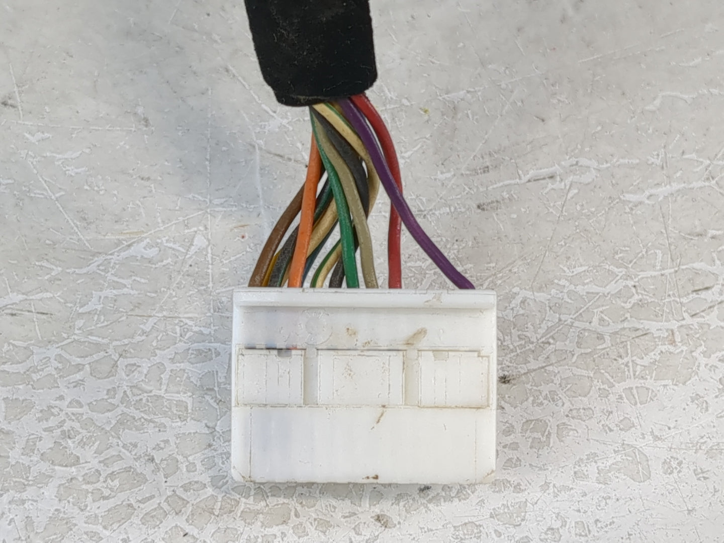 2016-2018 Kia Optima Driver Side View Mirror - Left Door Mirror OEM Used - Oemusedautoparts1.com