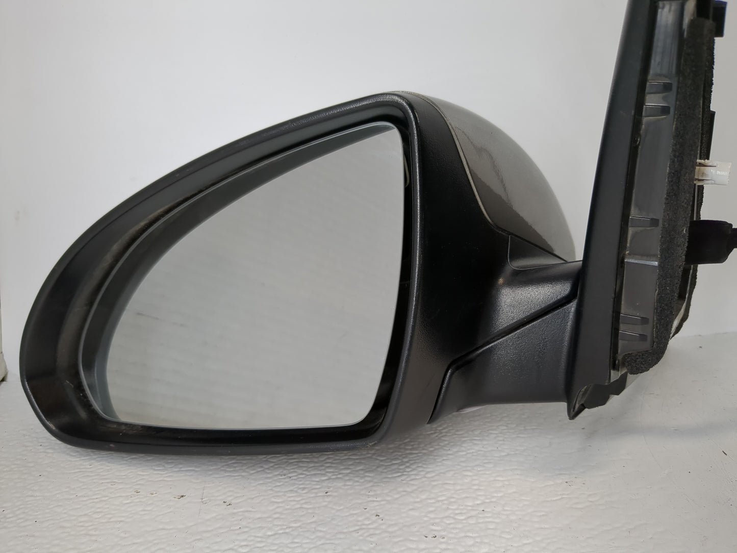 2016-2018 Kia Optima Driver Side View Mirror - Left Door Mirror OEM Used - Oemusedautoparts1.com