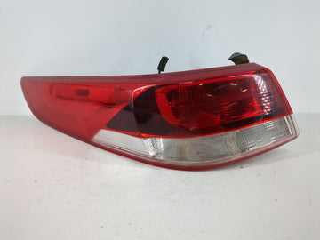 2016-2018 Kia Optima Tail Light Assembly Driver Left OEM P/N:92401-D4 Fits Fits 2016 2017 2018 OEM Used Auto Parts - Oemused
