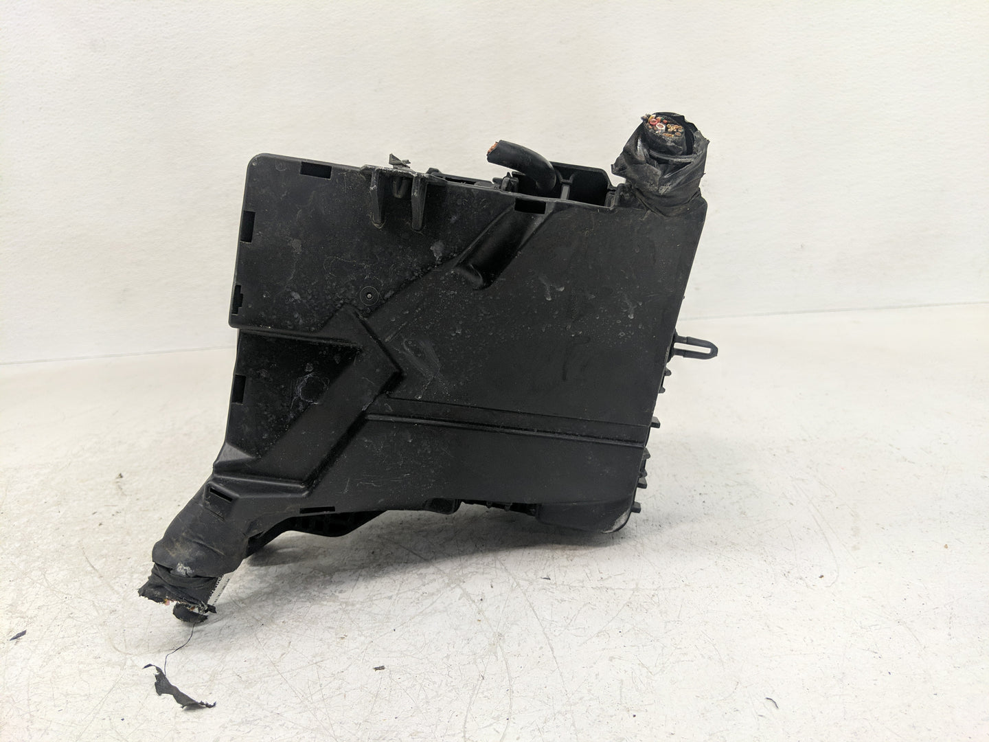 2016-2019 Kia Optima Fusebox Fuse Box Panel Relay Module P/N:T91202D5200JA Fits Fits 2016 2017 2018 2019 OEM Used Auto Parts