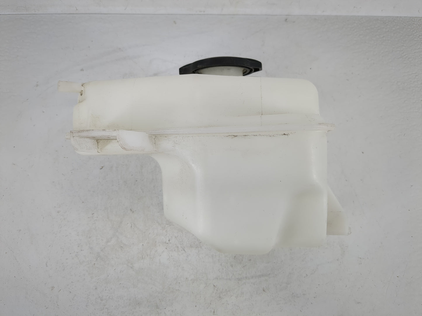2011-2016 Kia Optima Radiator Coolant Overflow Expansion Tank Bottle - Oemusedautoparts1.com