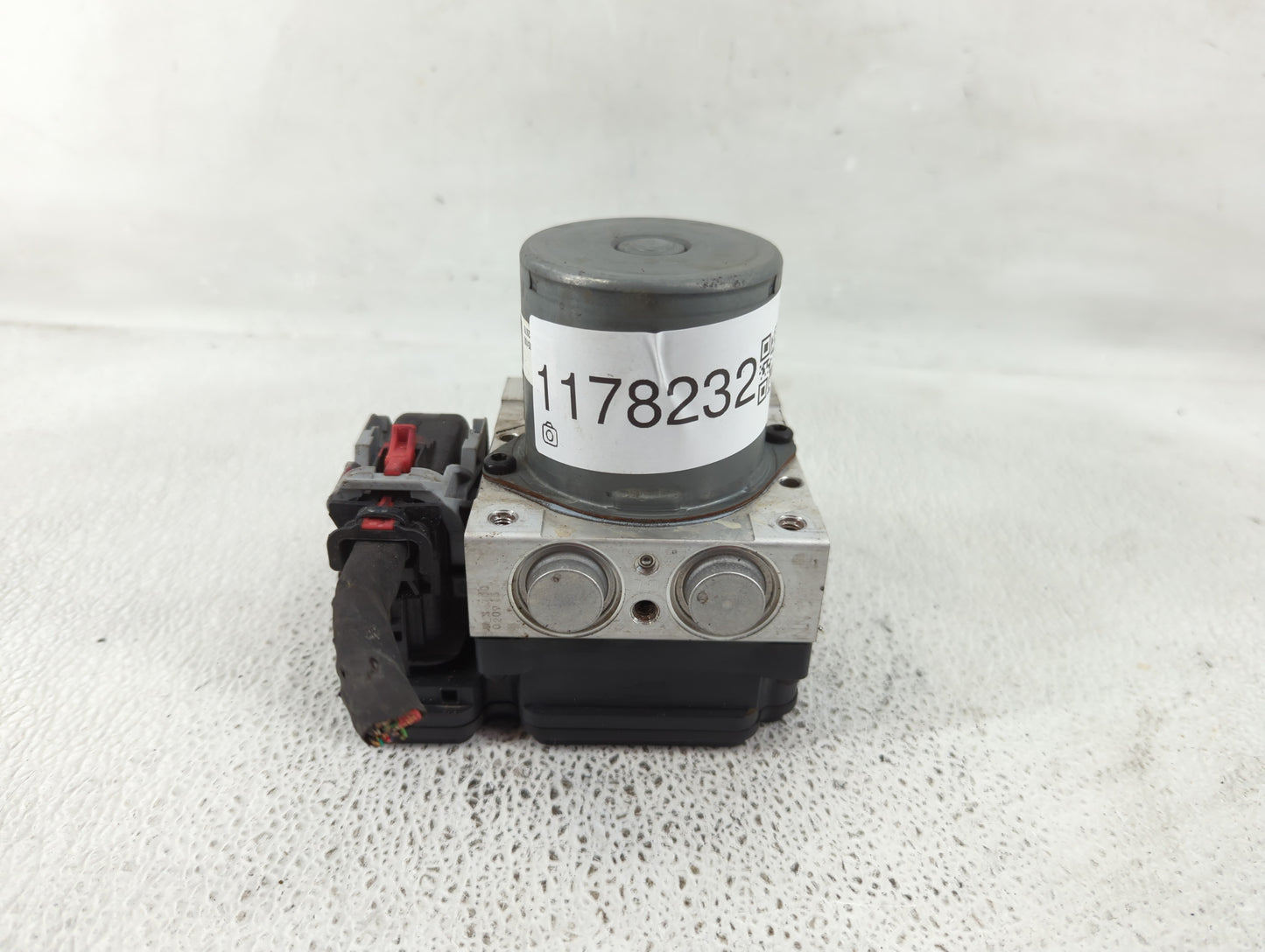 2016-2018 Kia Optima ABS Pump Control Module Replacement P/N:D5589-20500 Fits Fits 2016 2017 2018 OEM Used Auto Parts - Oemu