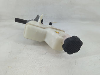 compare product 2016-2020 Kia Optima Brake Master Cylinder 1198839