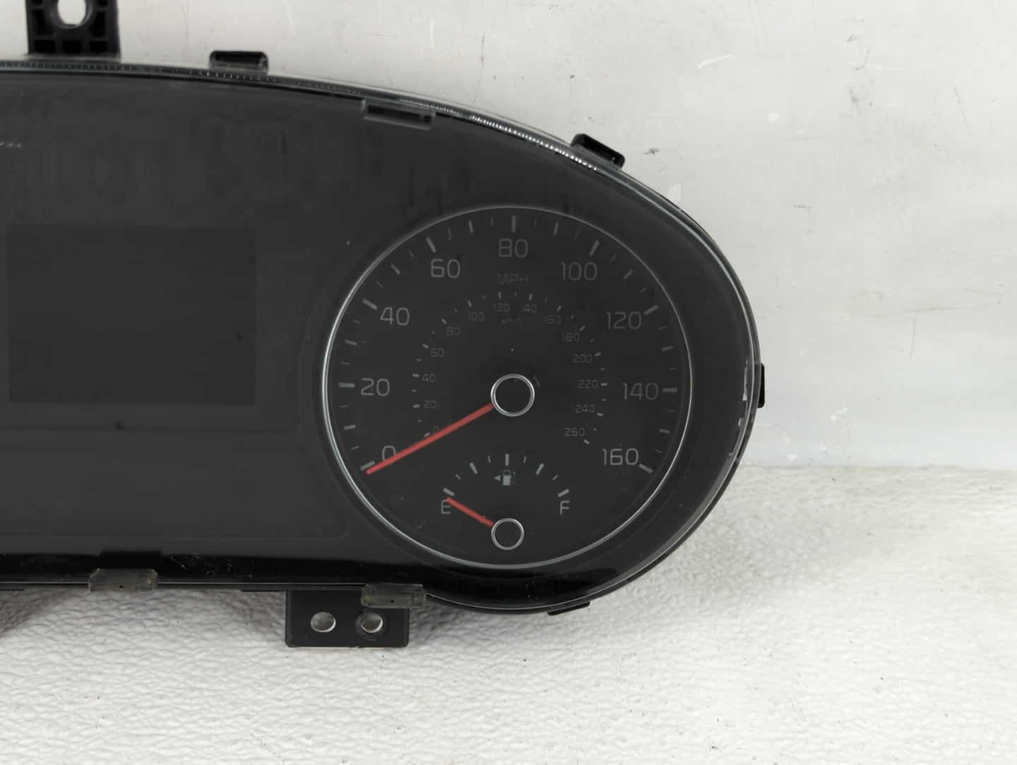2016-2018 Kia Optima Instrument Cluster Speedometer Gauges P/N:94001-D5000 Fits Fits 2016 2017 2018 OEM Used Auto Parts - Oe