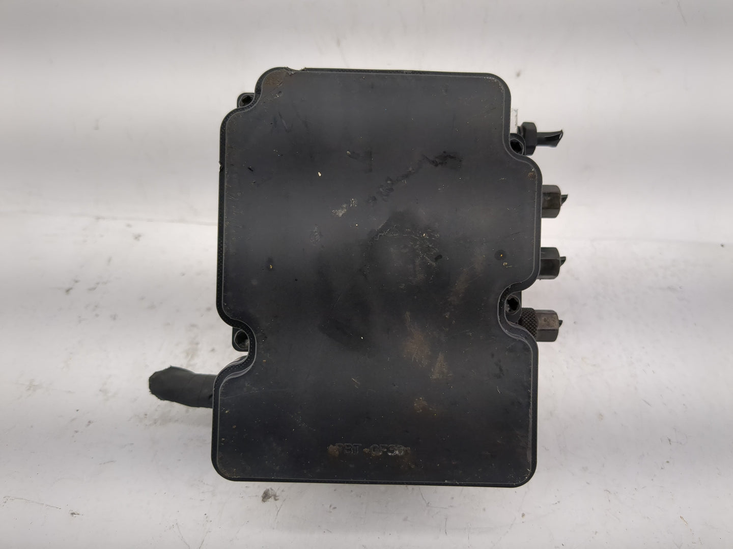 2016 Kia Optima ABS Pump Control Module Replacement P/N:D5589-30500 Fits OEM Used Auto Parts - Oemusedautoparts1.com
