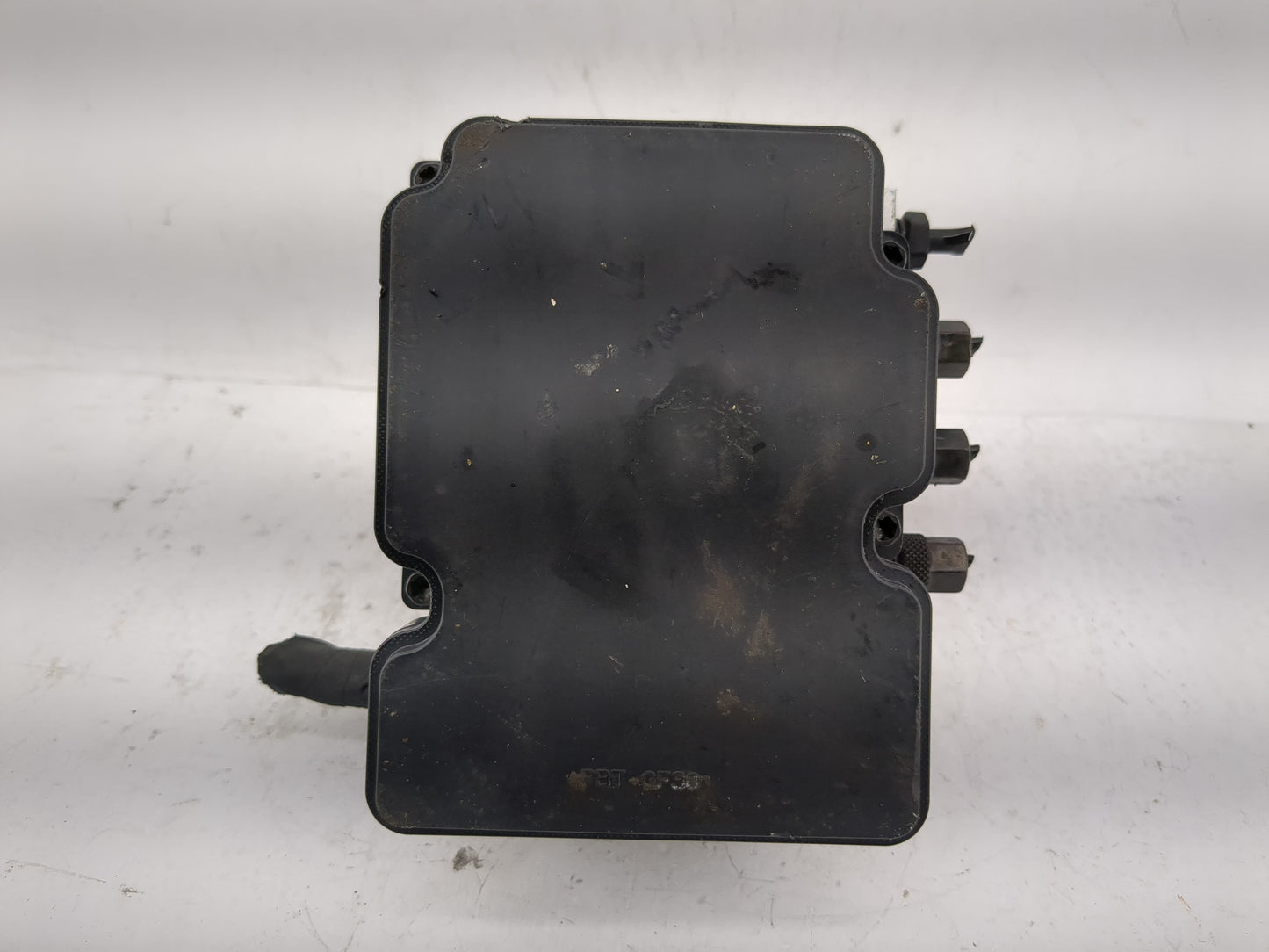 2016 Kia Optima ABS Pump Control Module Replacement P/N:D5589-30500 Fits OEM Used Auto Parts - Oemusedautoparts1.com