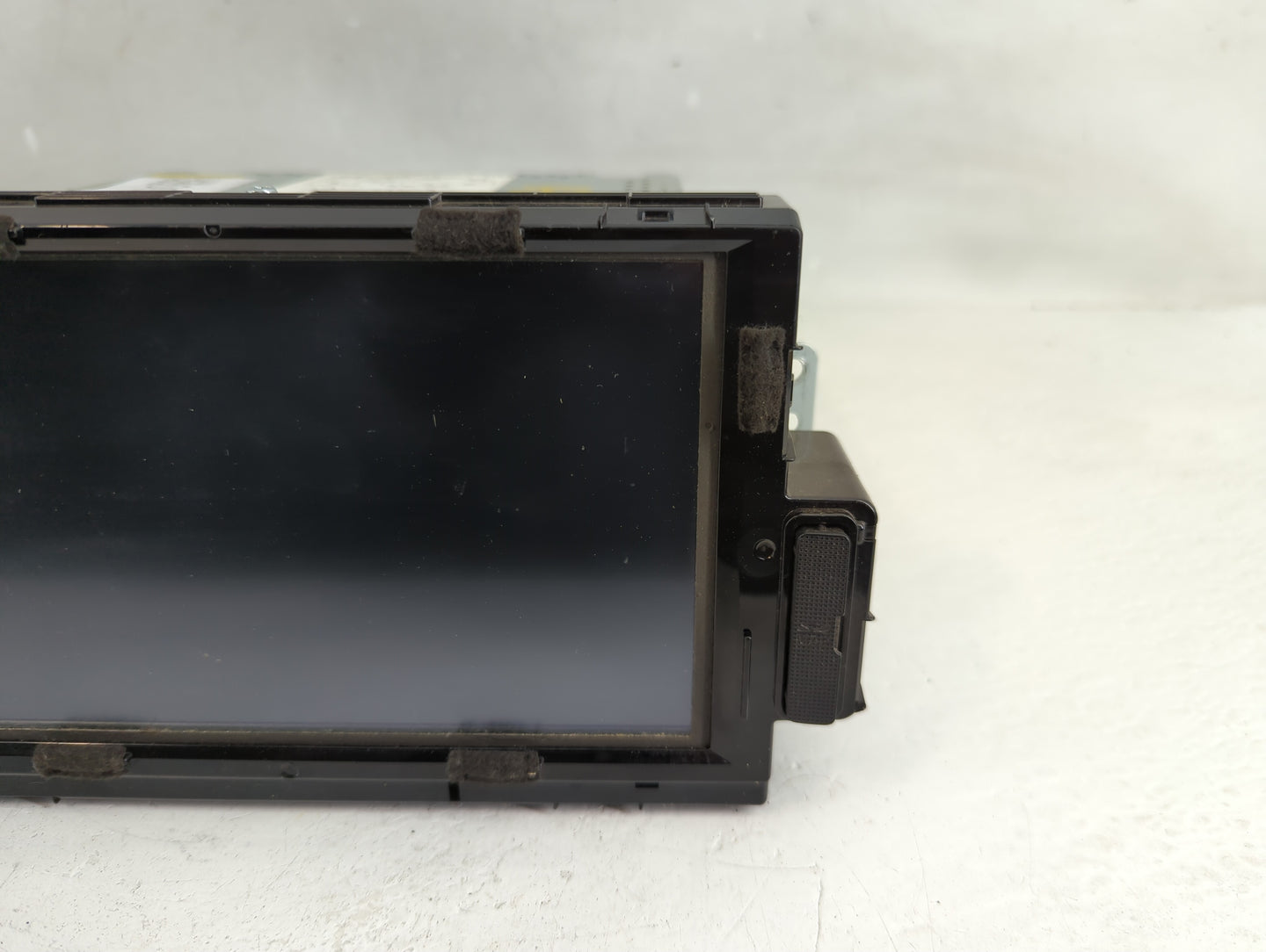 2016-2018 Kia Optima Radio AM FM Cd Player Receiver Replacement P/N:96560-D5400WK Fits Fits 2016 2017 2018 OEM Used Auto Par