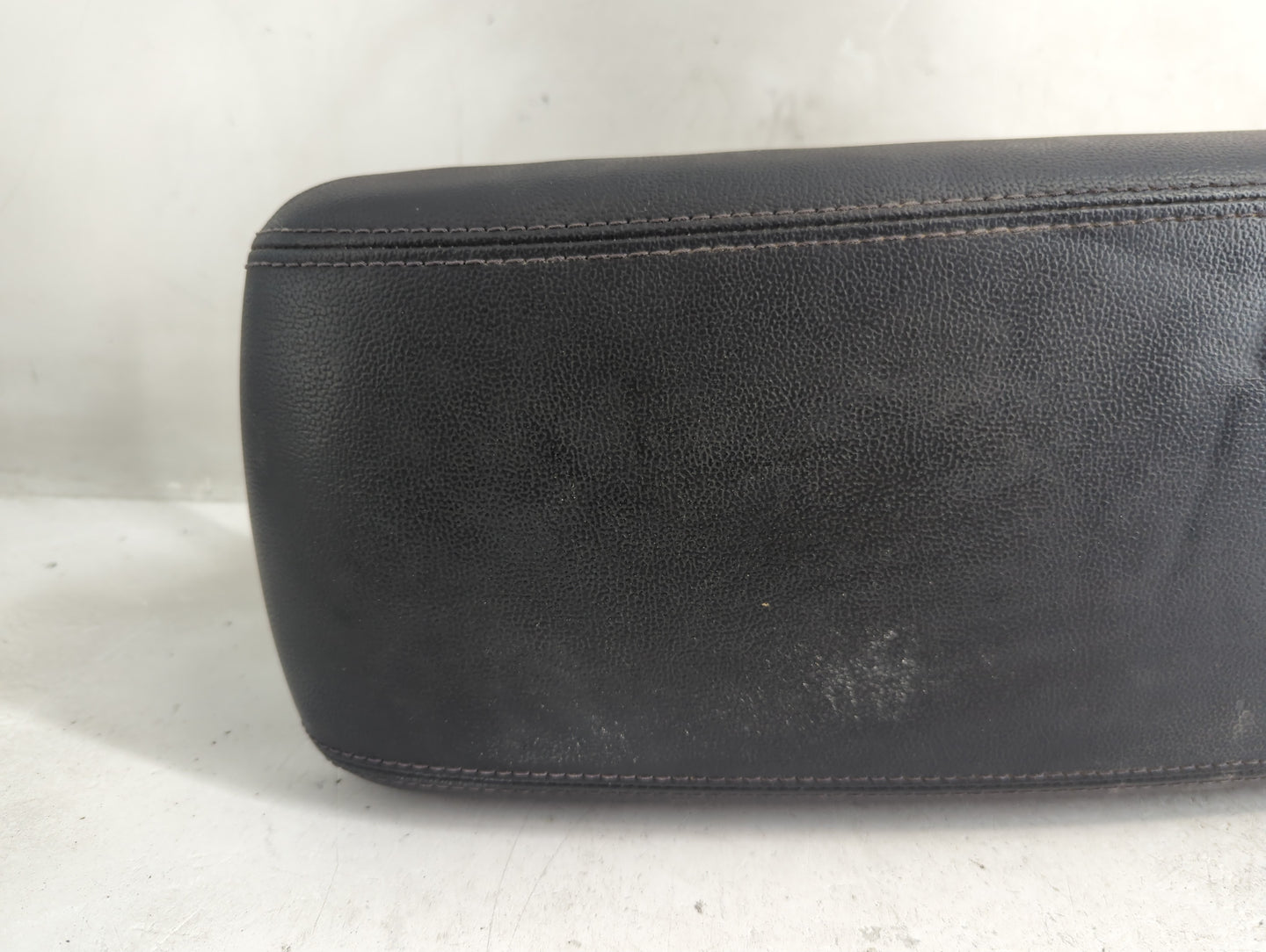 2016 Kia Optima Center Console Armrest Cover Lid Fits OEM Used Auto Parts - Oemusedautoparts1.com