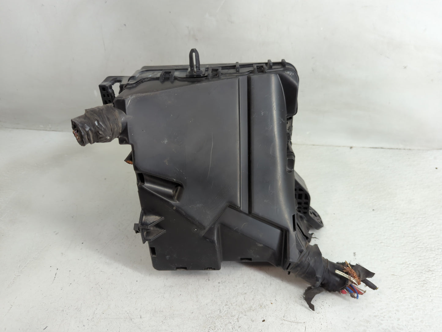 2016-2019 Kia Optima Fusebox Fuse Box Panel Relay Module P/N:91950-D5822 91202D5200JA Fits Fits 2016 2017 2018 2019 OEM Used