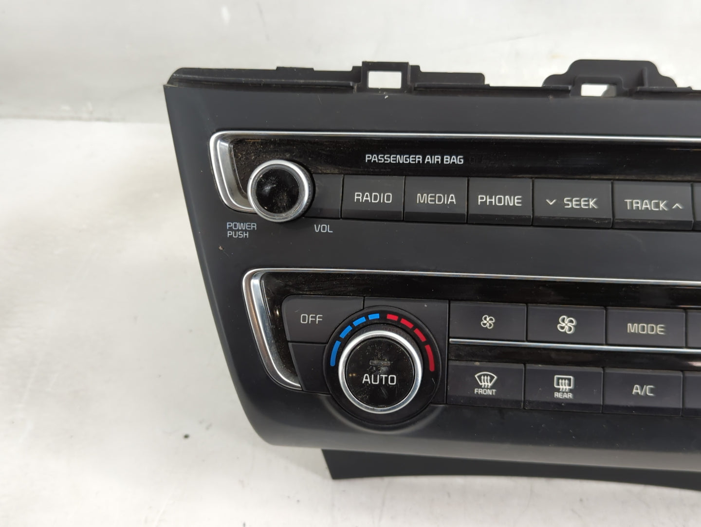 2016-2019 Kia Optima Radio AM FM Cd Player Receiver Replacement P/N:Q138570Z 97250-D5701 Fits Fits 2016 2017 2018 2019 OEM U