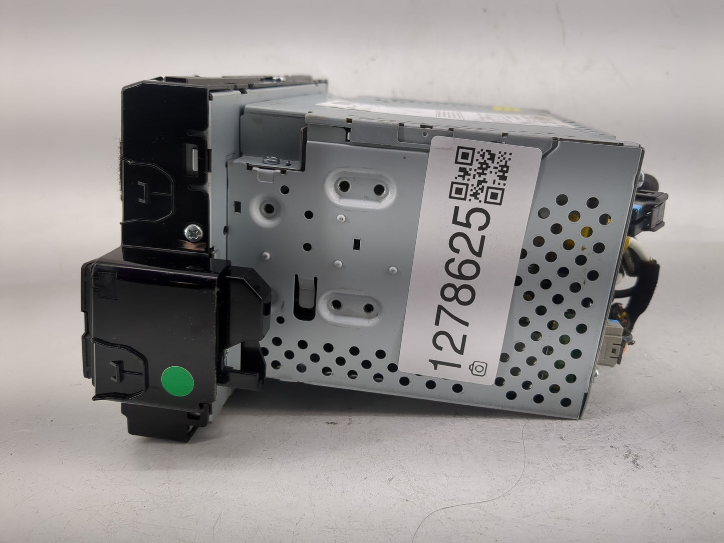 2016-2018 Kia Optima Radio AM FM Cd Player Receiver Replacement P/N:96560-D5400WK Fits Fits 2016 2017 2018 OEM Used Auto Par